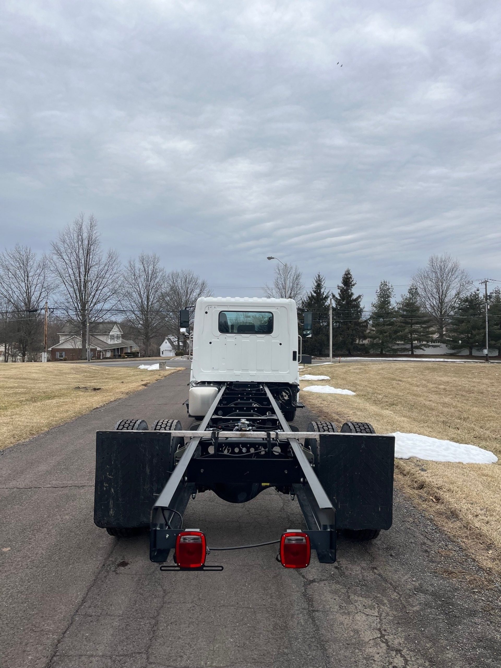 2026 Hino L6 - image 3