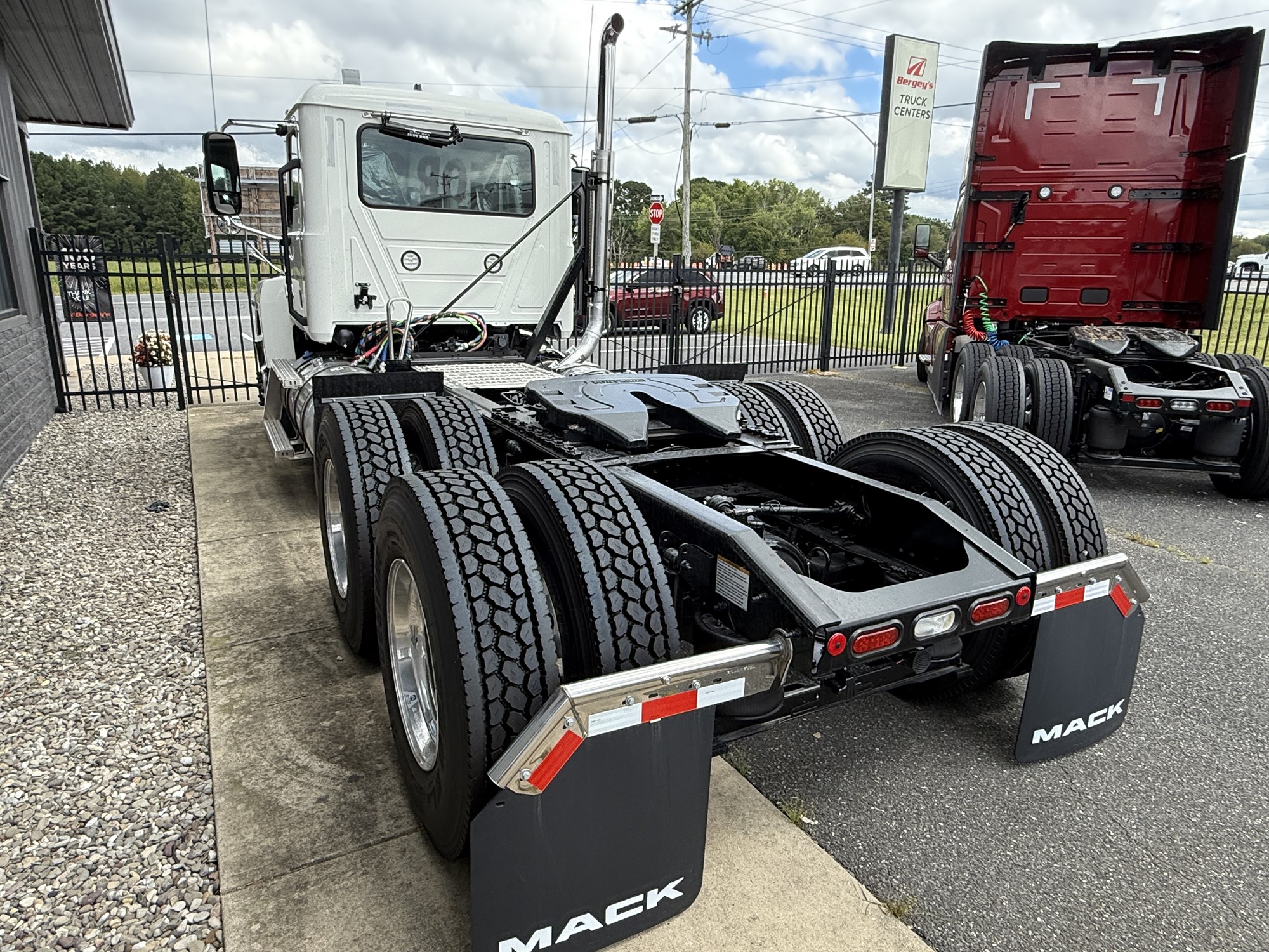 2026 Mack - image 5