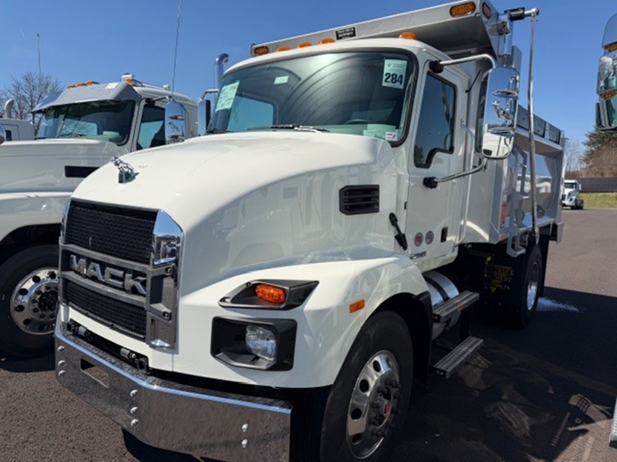 2026 MACK MD742 - image 2 of 5