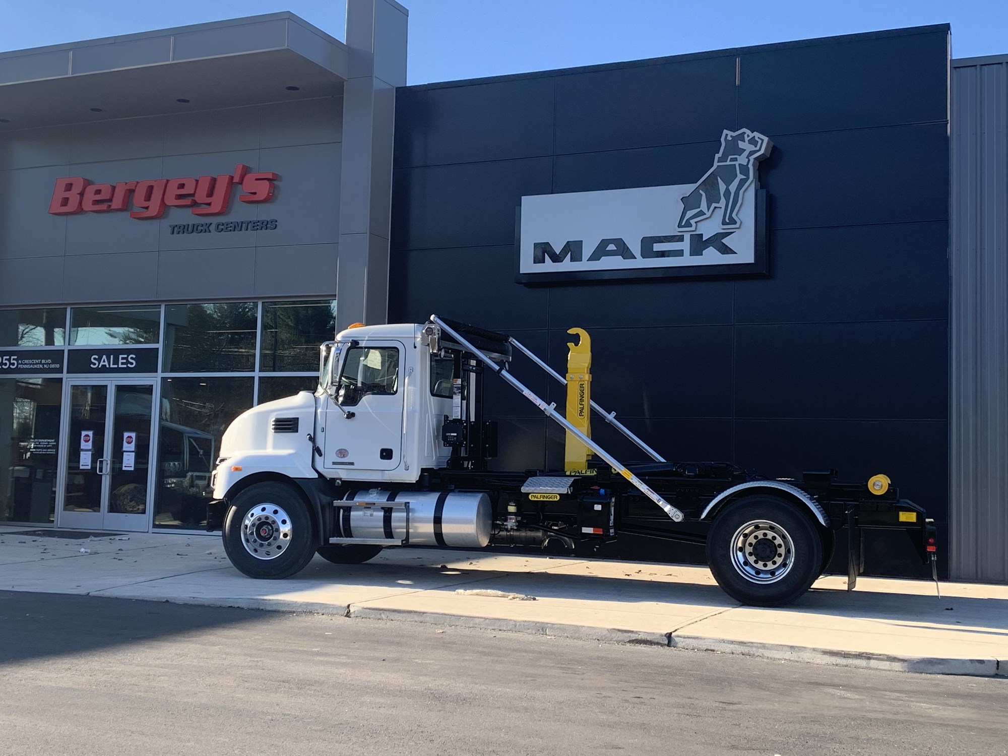 2026 MACK MD742 2026 MACK MD742 - image 5 of 5