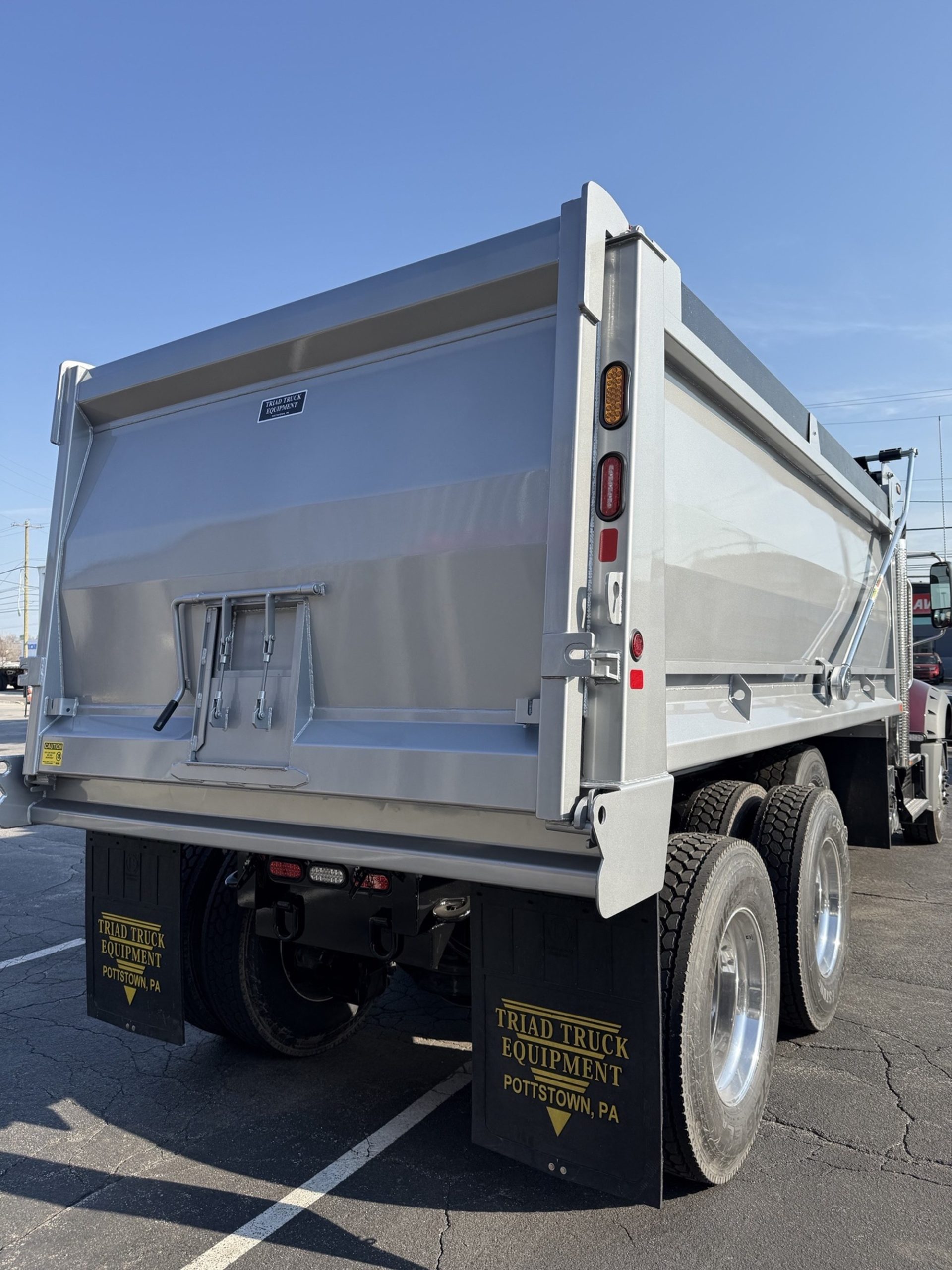 2027 MACK Granite 64FR - image 4 of 4