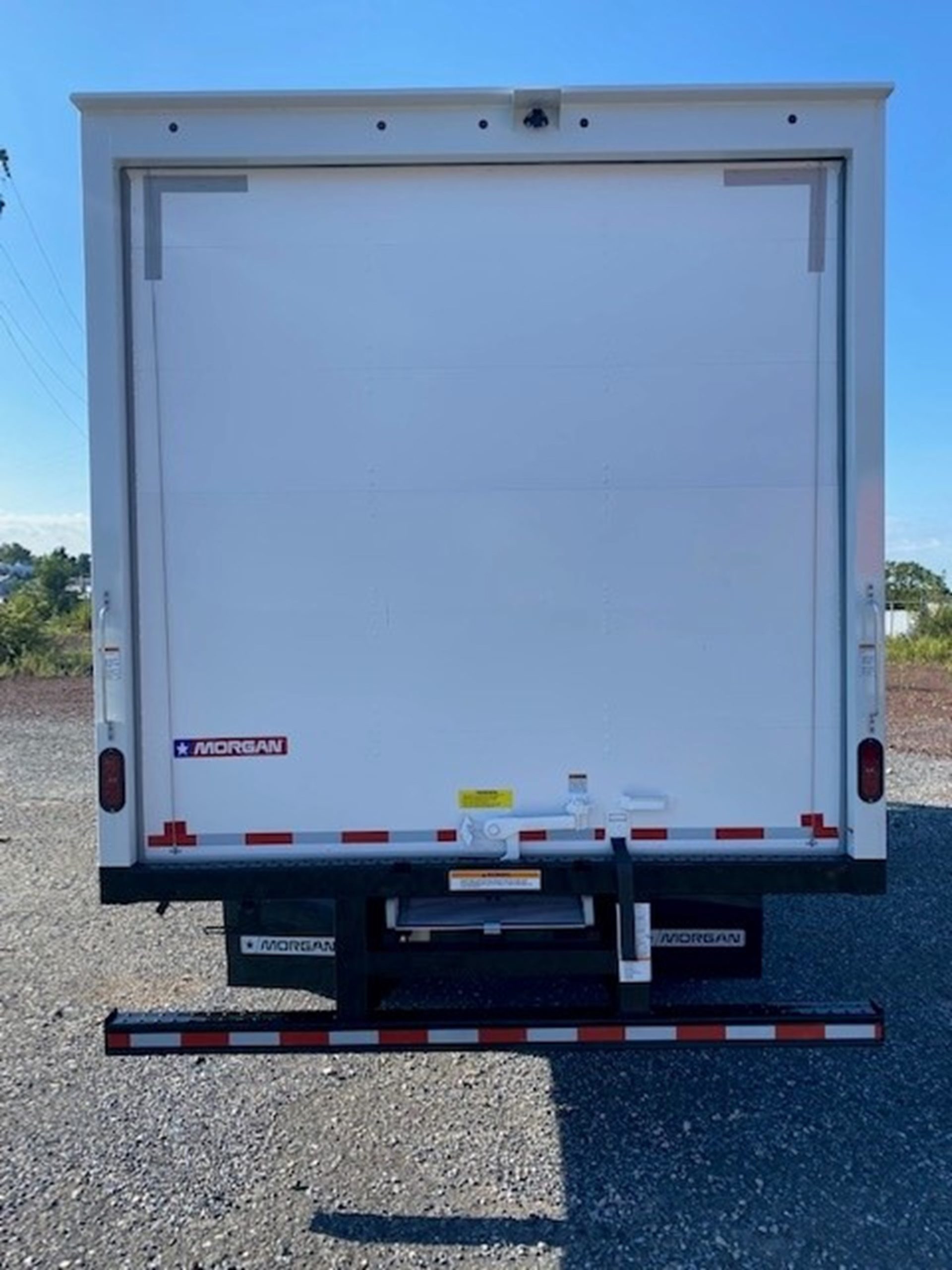 2026 Isuzu NPR/NPR-HD - image 3 of 6