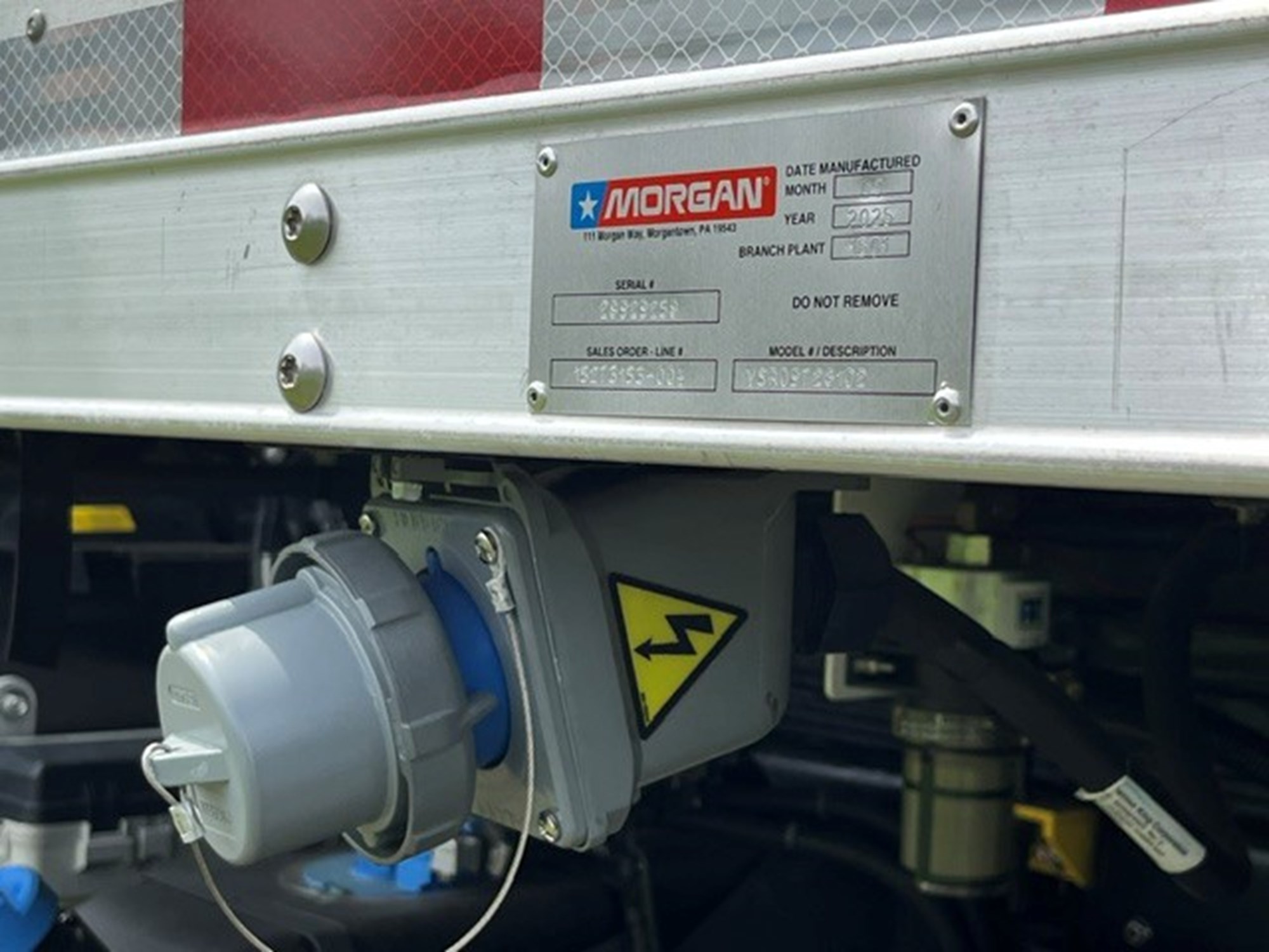 2025 ISUZU FTR - image 5 of 5