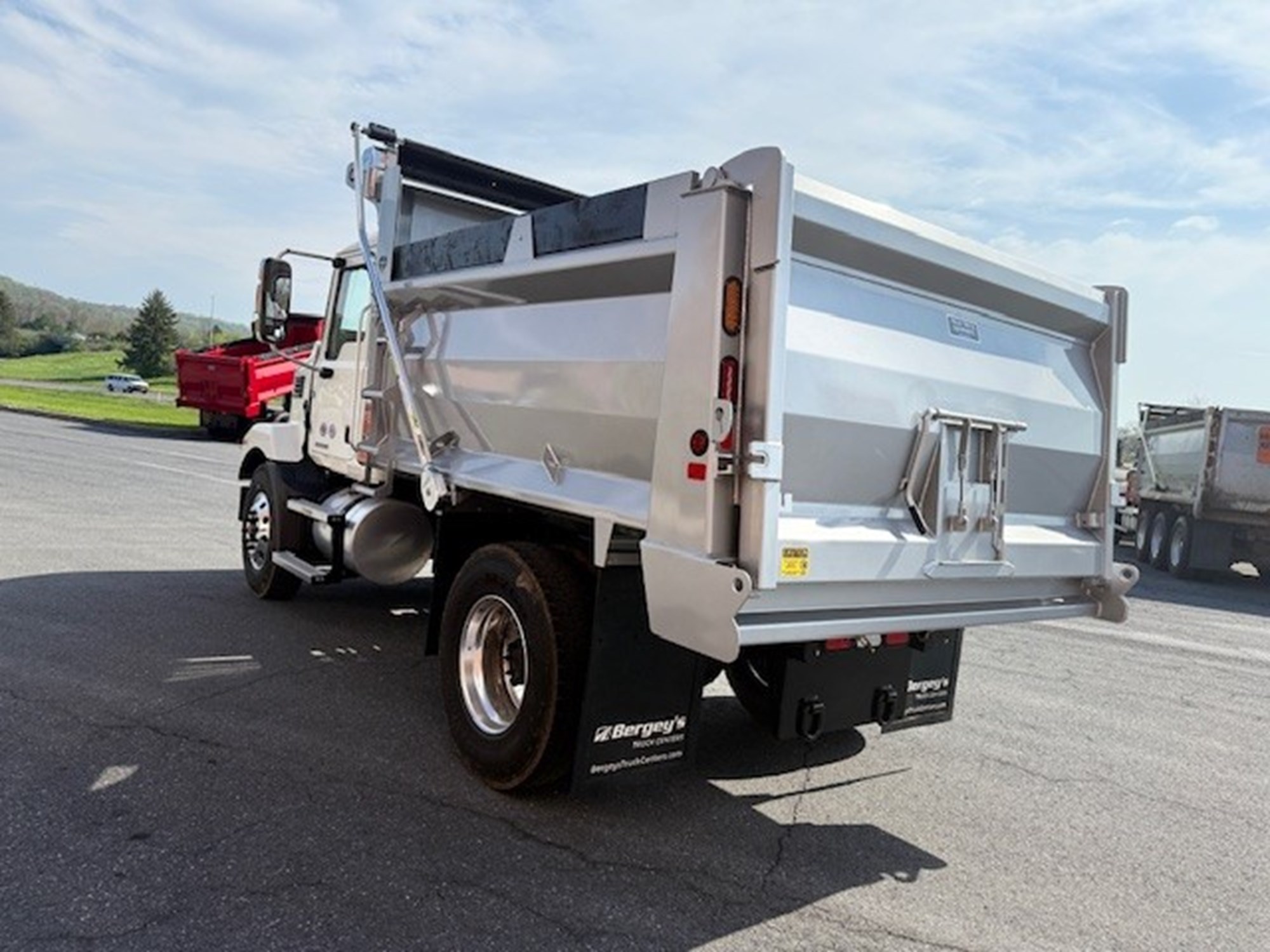 2026 MACK MD742 - image 4 of 6