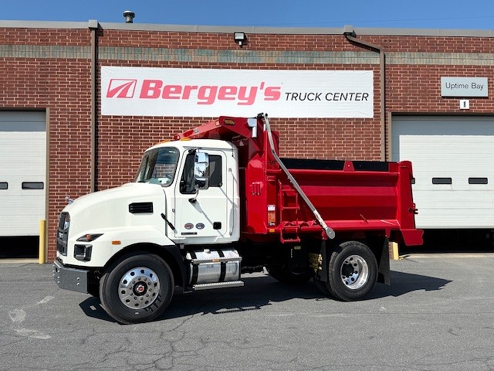 2026 MACK MD742 - image 2 of 6