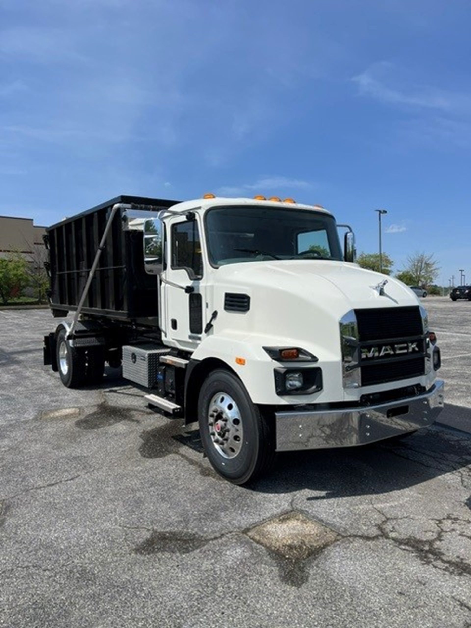 2026 MACK MD742 - image 1 of 4