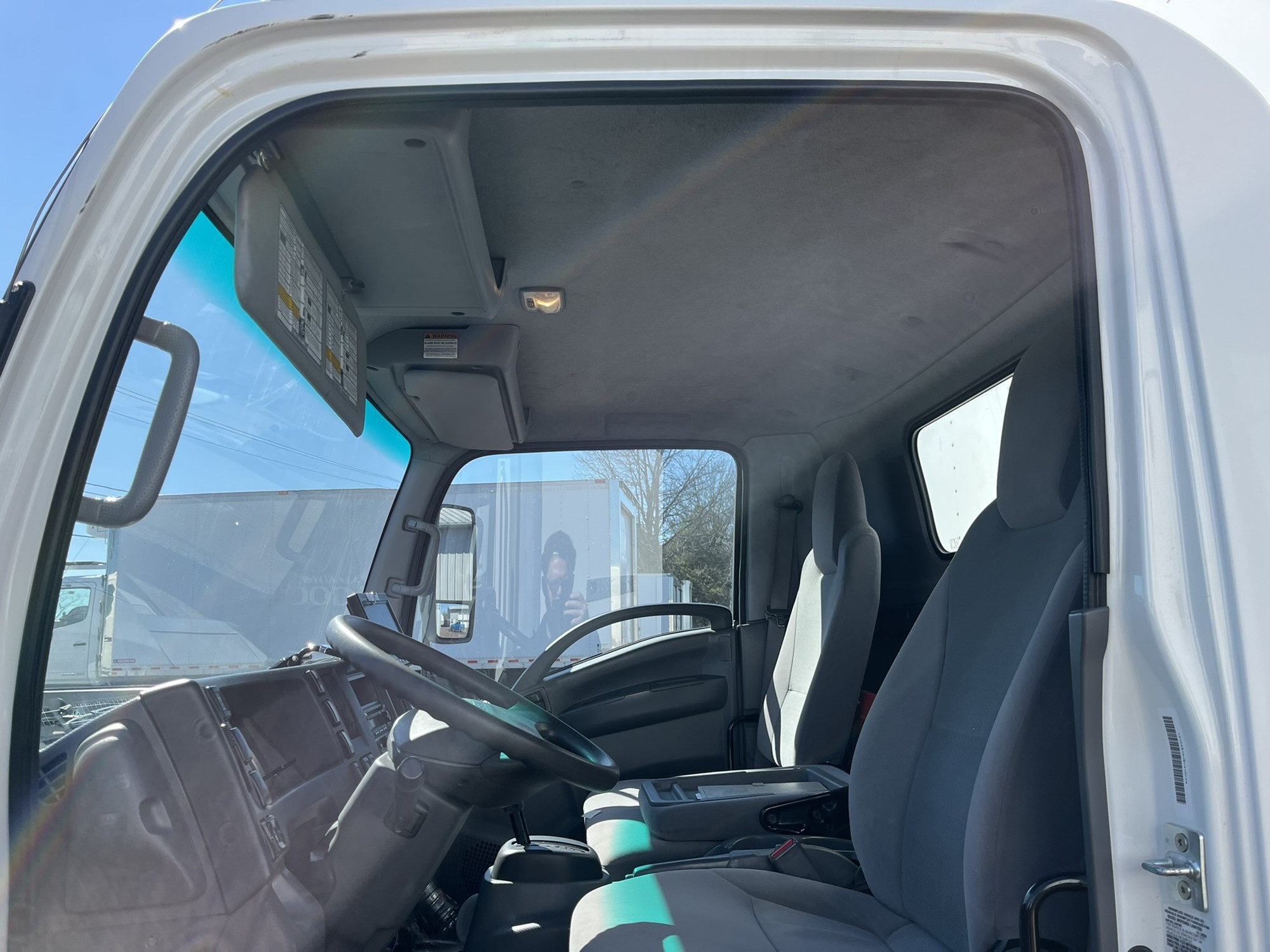 2022 CHEVROLET 4500HD - image 5 of 6