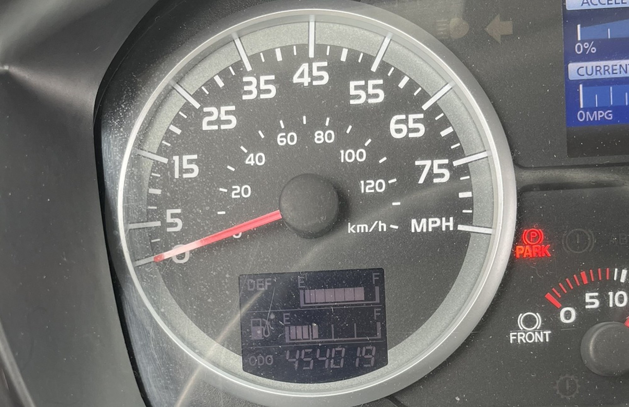 2014 Hino 338 — photo 2