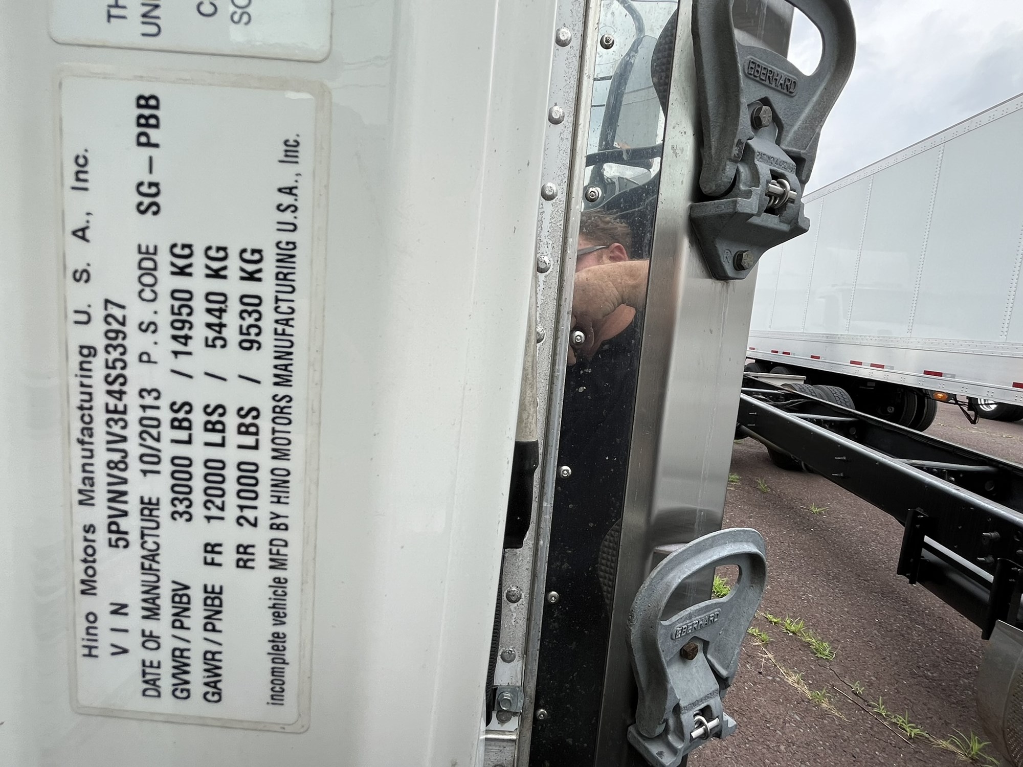2014 Hino 338 — photo 6