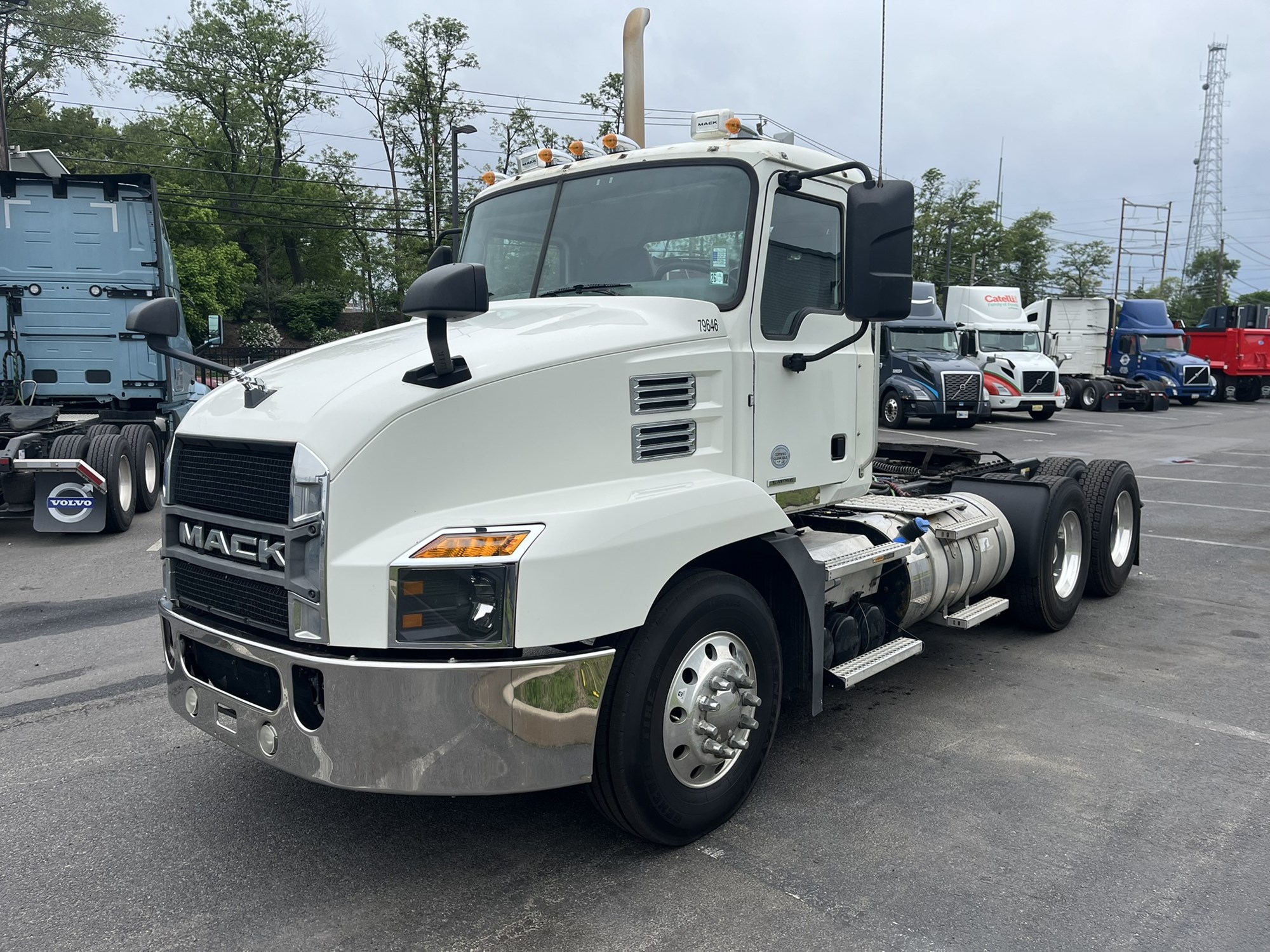 2020 MACK AN64T - image 1 of 6