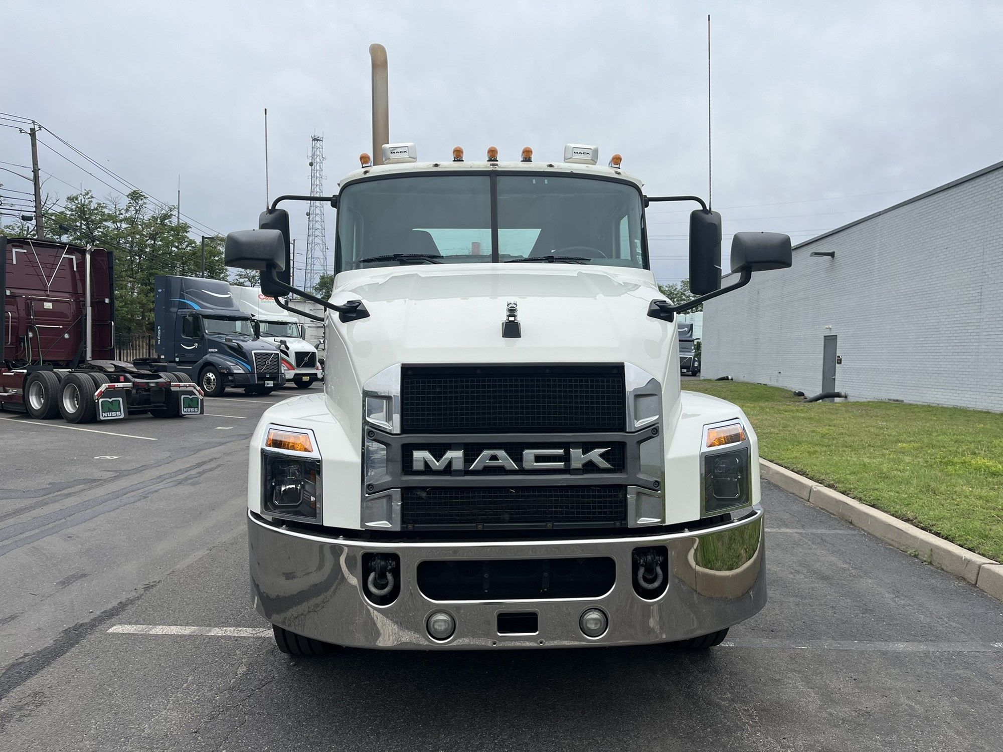 2020 MACK AN64T - image 2 of 6