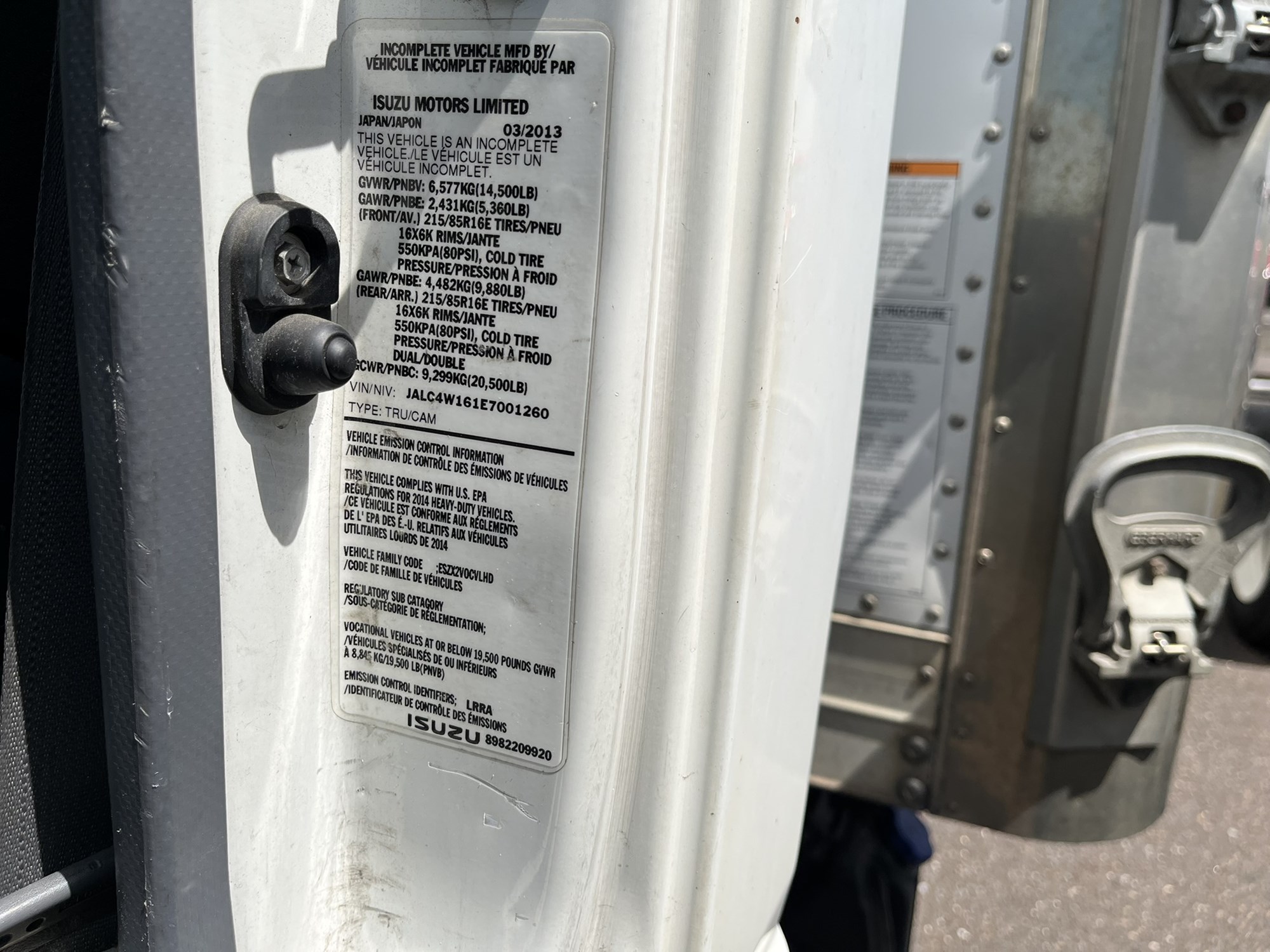 2014 ISUZU NPR HD 2014 ISUZU NPR HD - image 3 of 4