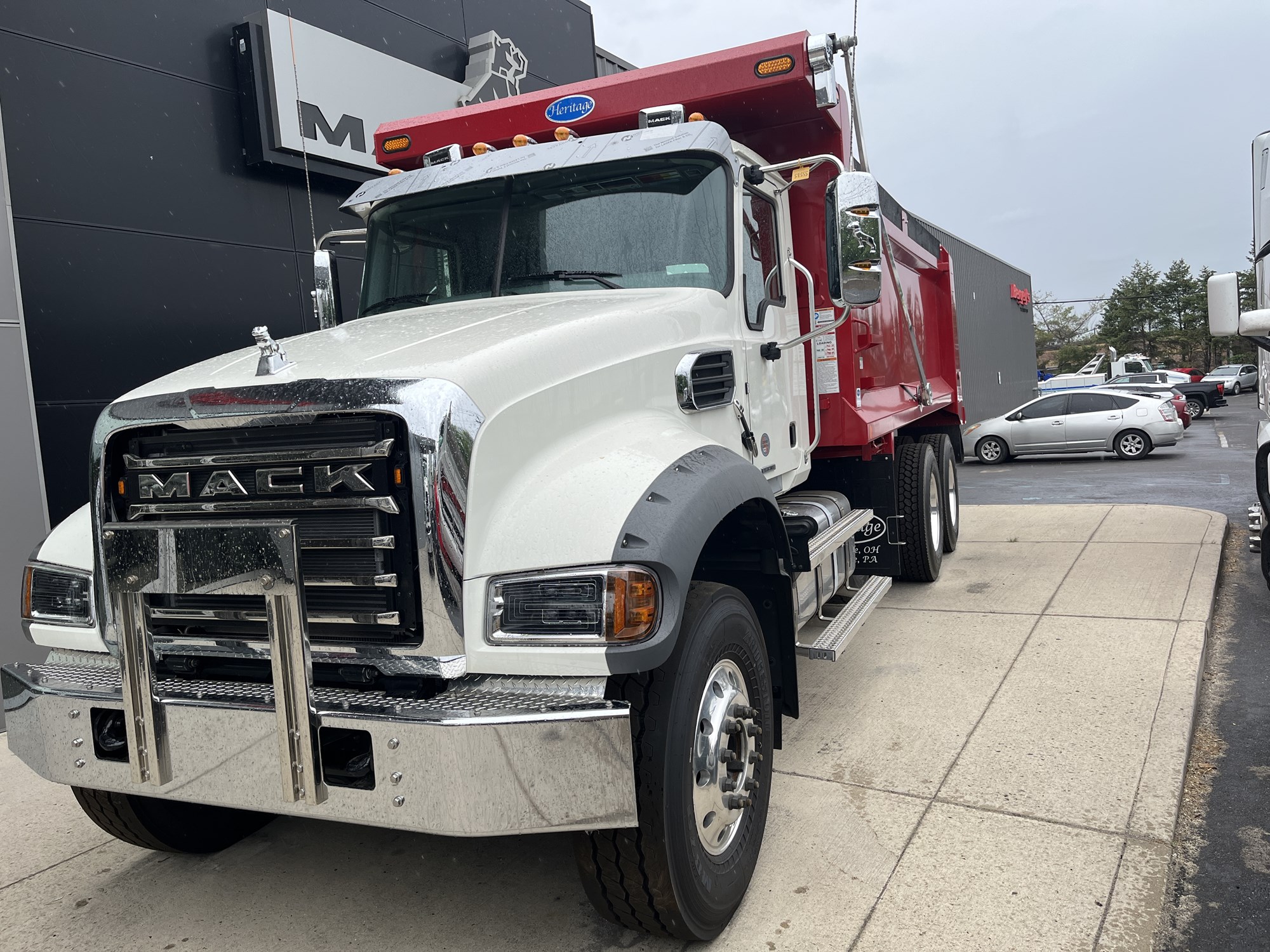 2026 MACK Granite 64FR - image 1 of 6