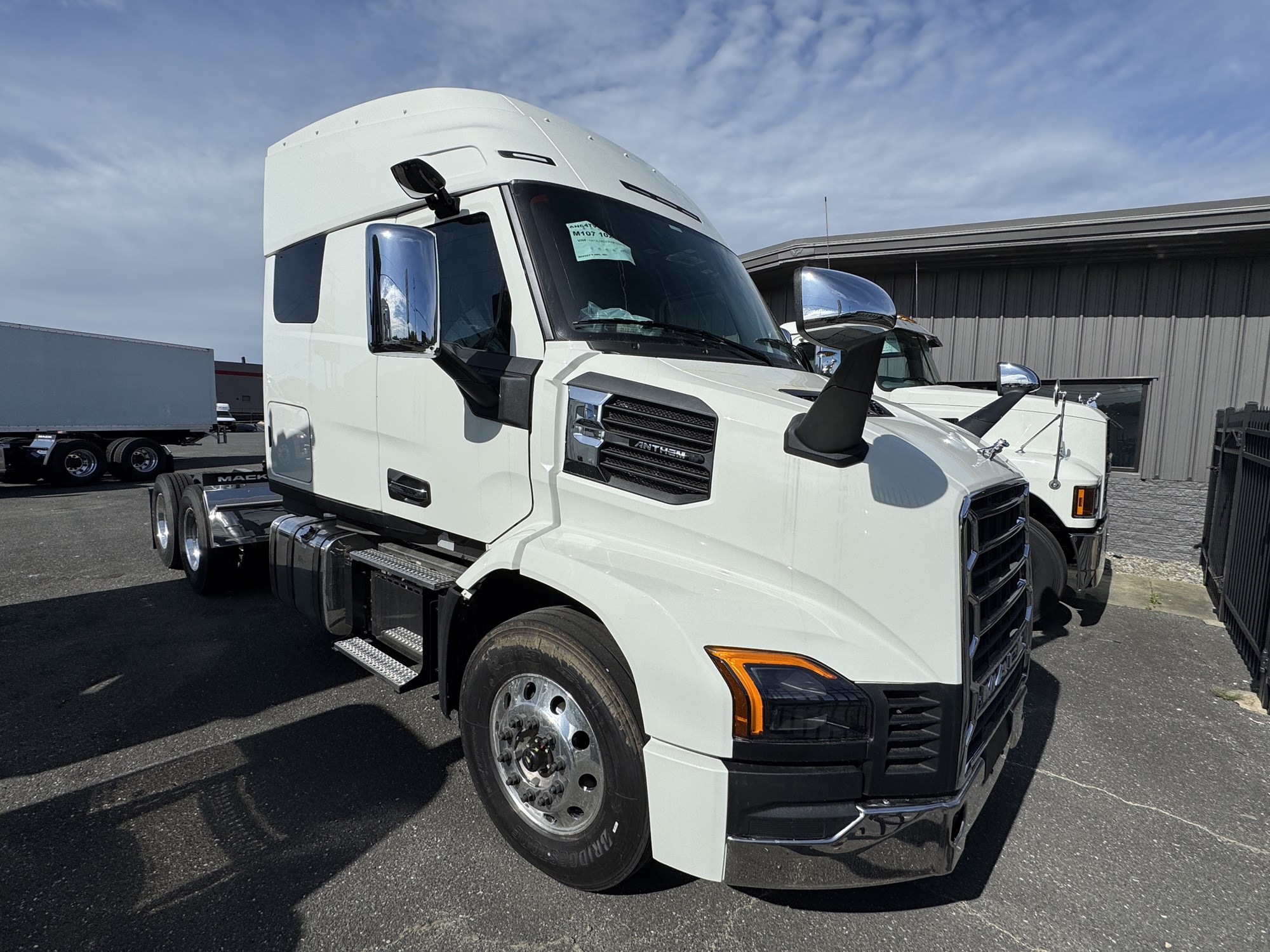 2027 MACK ANTHEM GEN2 64T - image 3 of 6