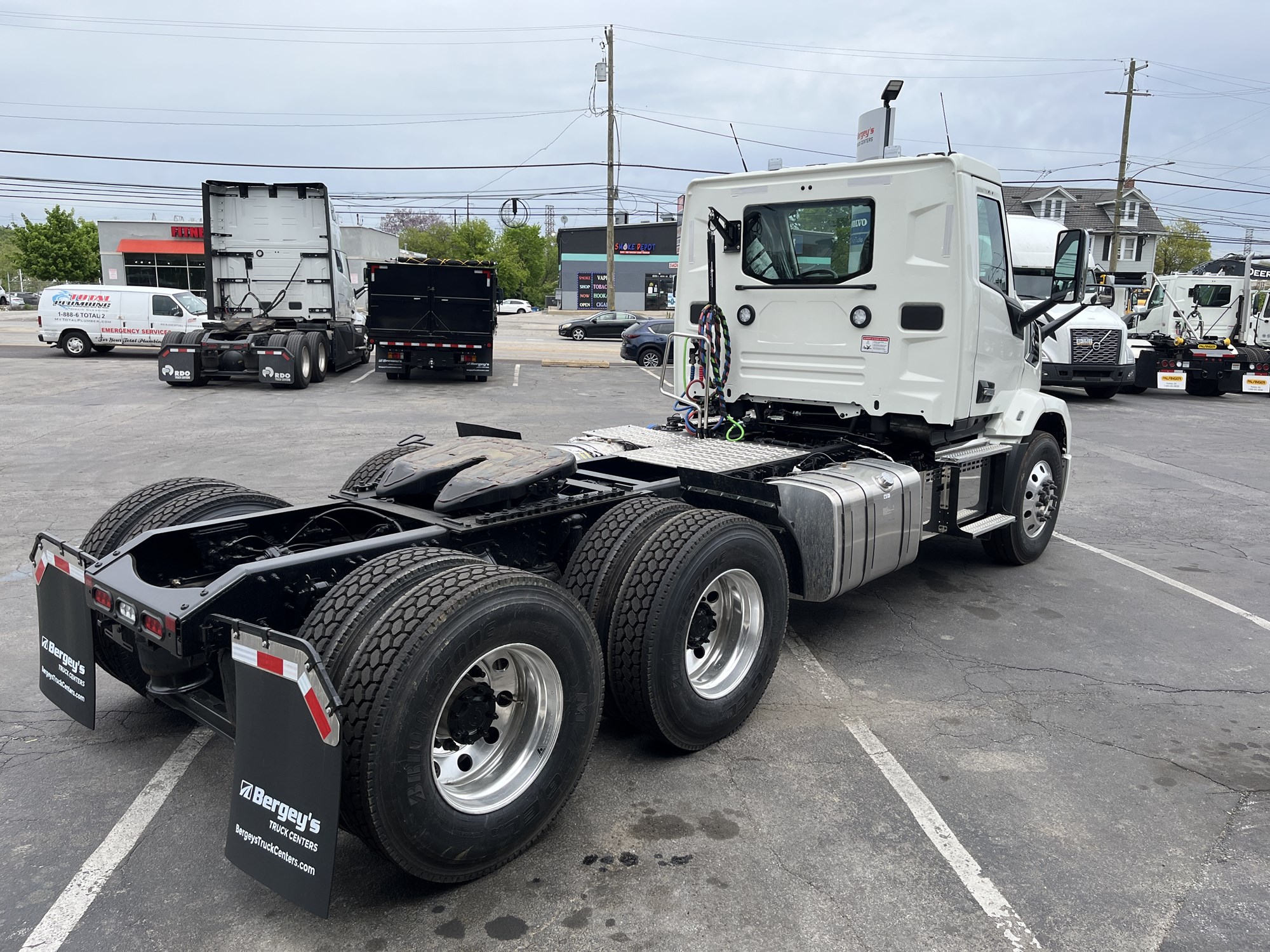 2027 MACK ANTHEM GEN2 64T 2027 MACK ANTHEM GEN2 64T - image 5 of 6