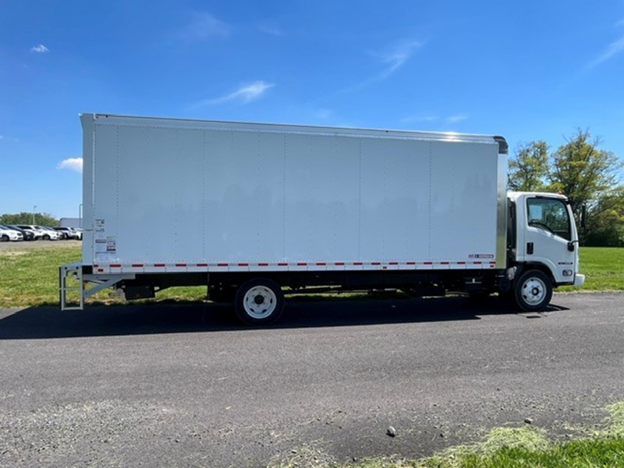 2026 ISUZU NRR NRR-GAS - image 2 of 5
