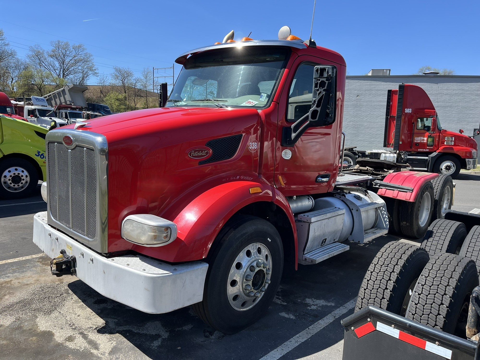 2020 PETERBILT 567 - image 1 of 2