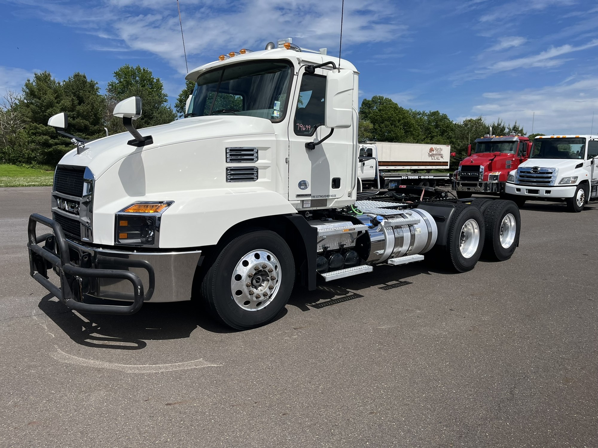 2019 MACK AN64T 2019 MACK AN64T - image 1 of 6