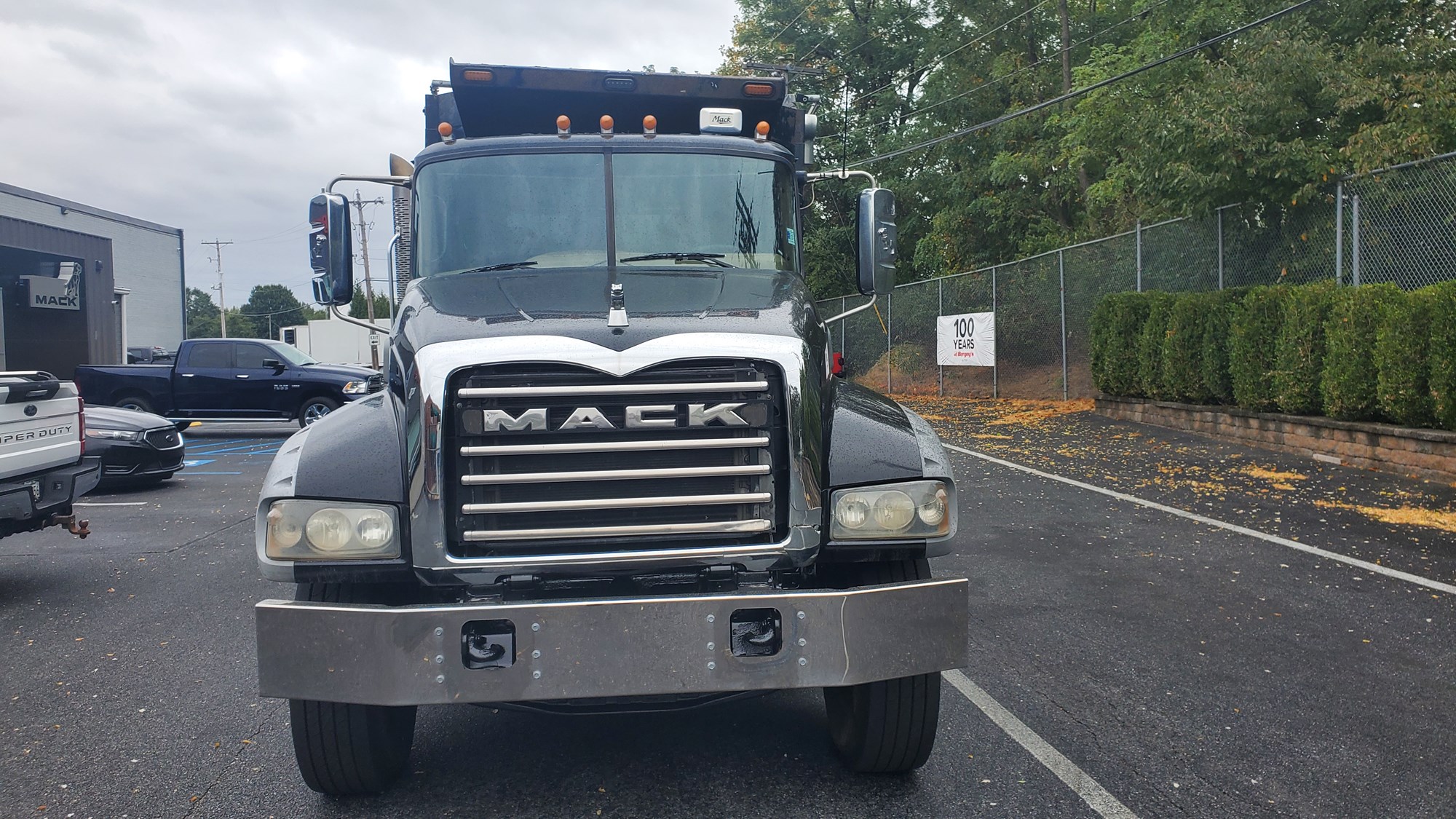 2017 MACK 700 2017 MACK 700 - image 2 of 6