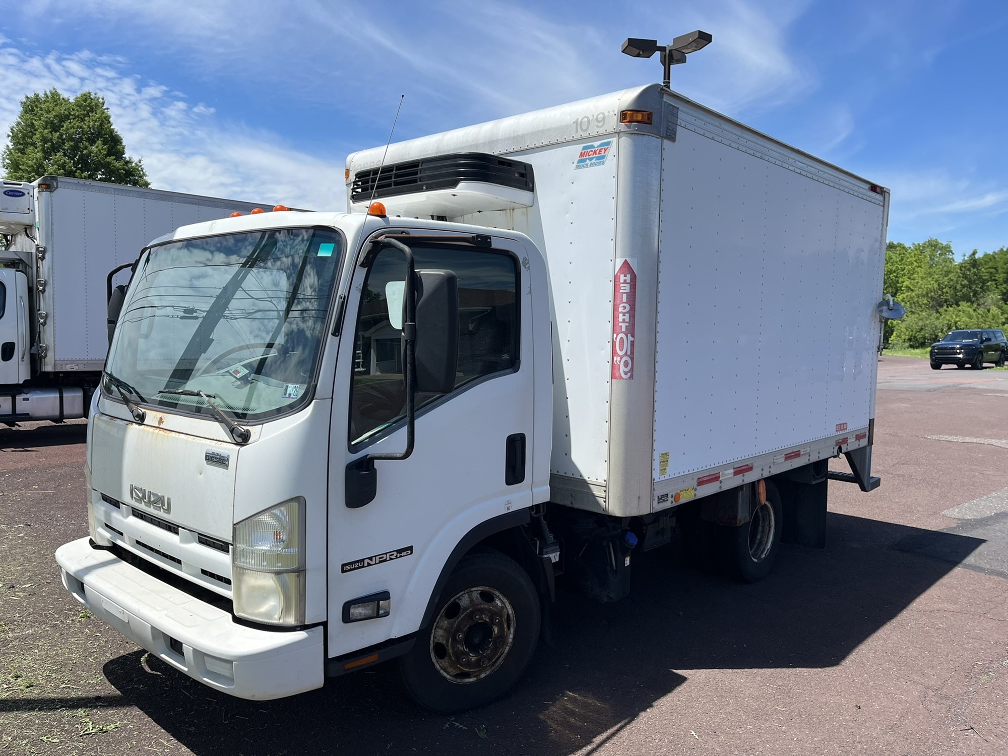 2012 ISUZU NPR HD 2012 ISUZU NPR HD - image 1 of 2
