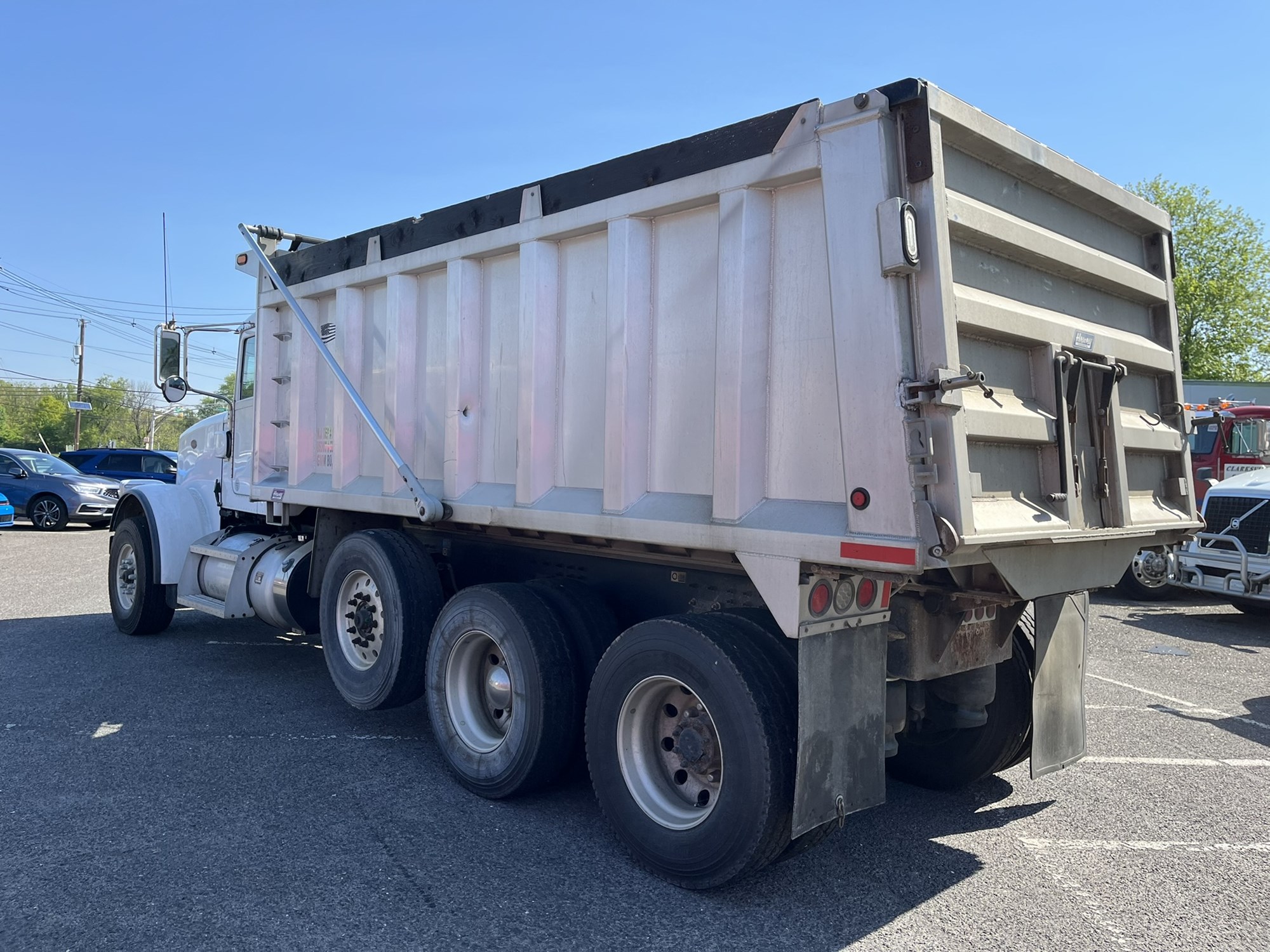 2020 Peterbilt 367 2020 Peterbilt 367 - image 4 of 6