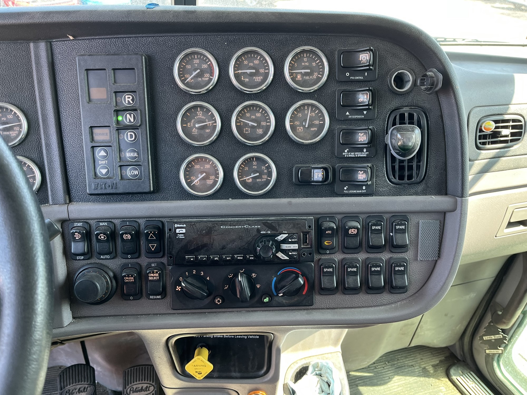 2020 Peterbilt 367 2020 Peterbilt 367 - image 6 of 6