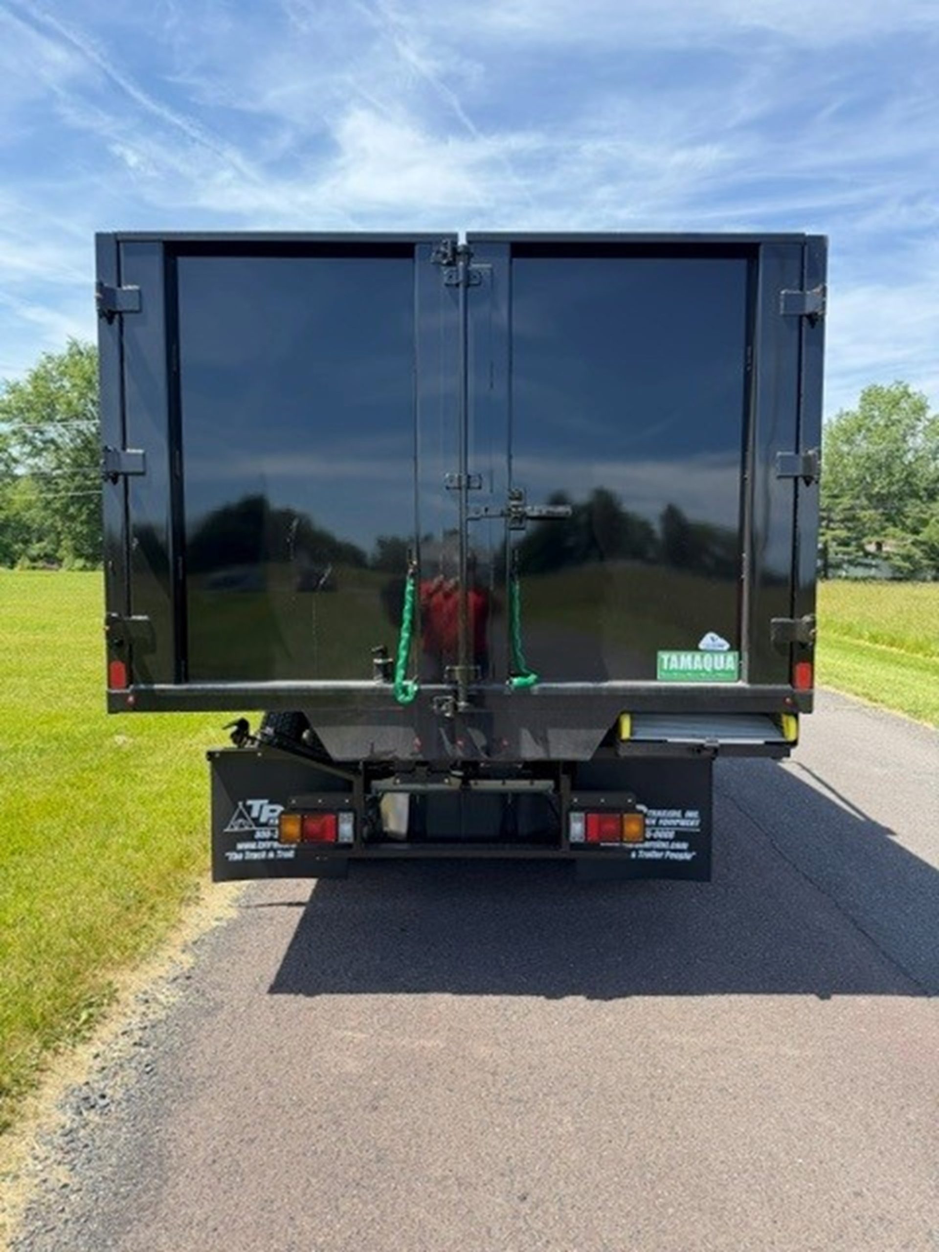 2026 Isuzu NPR/NPR-HD 2026 Isuzu NPR/NPR-HD - image 3 of 6