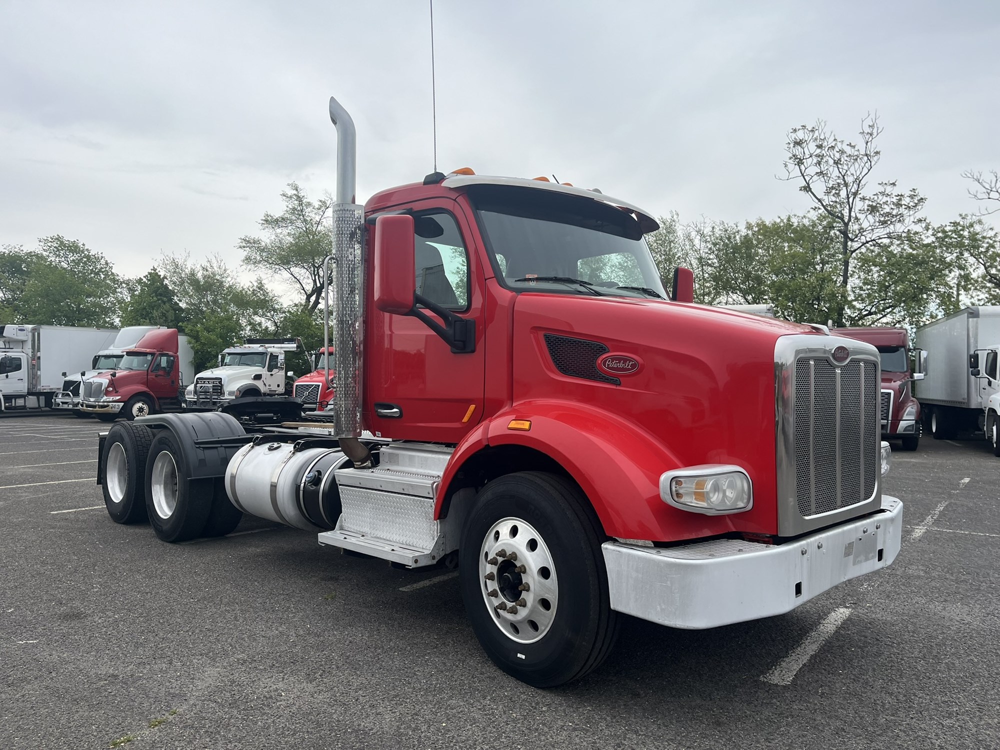 2019 PETERBILT 567 2019 PETERBILT 567 - image 3 of 6