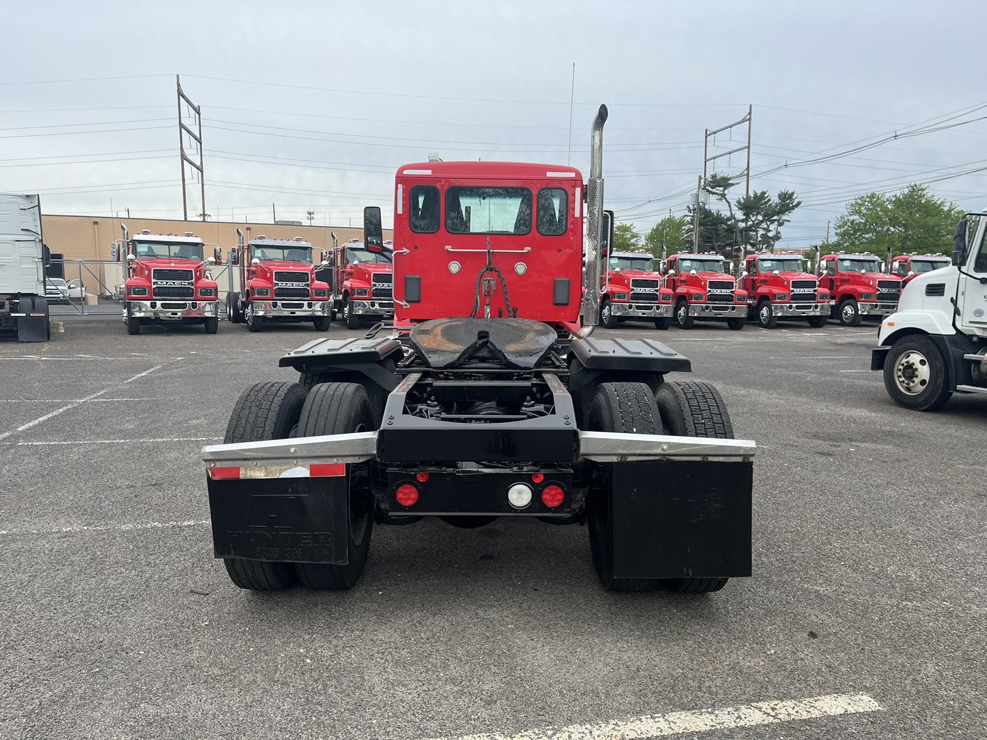 2019 PETERBILT 567 2019 PETERBILT 567 - image 5 of 6
