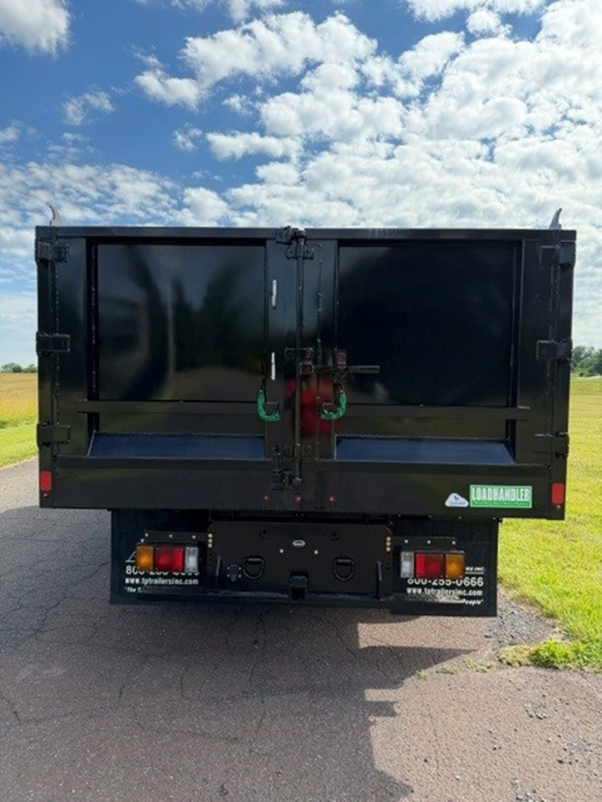 2025 Isuzu NRR GAS - image 4 of 6