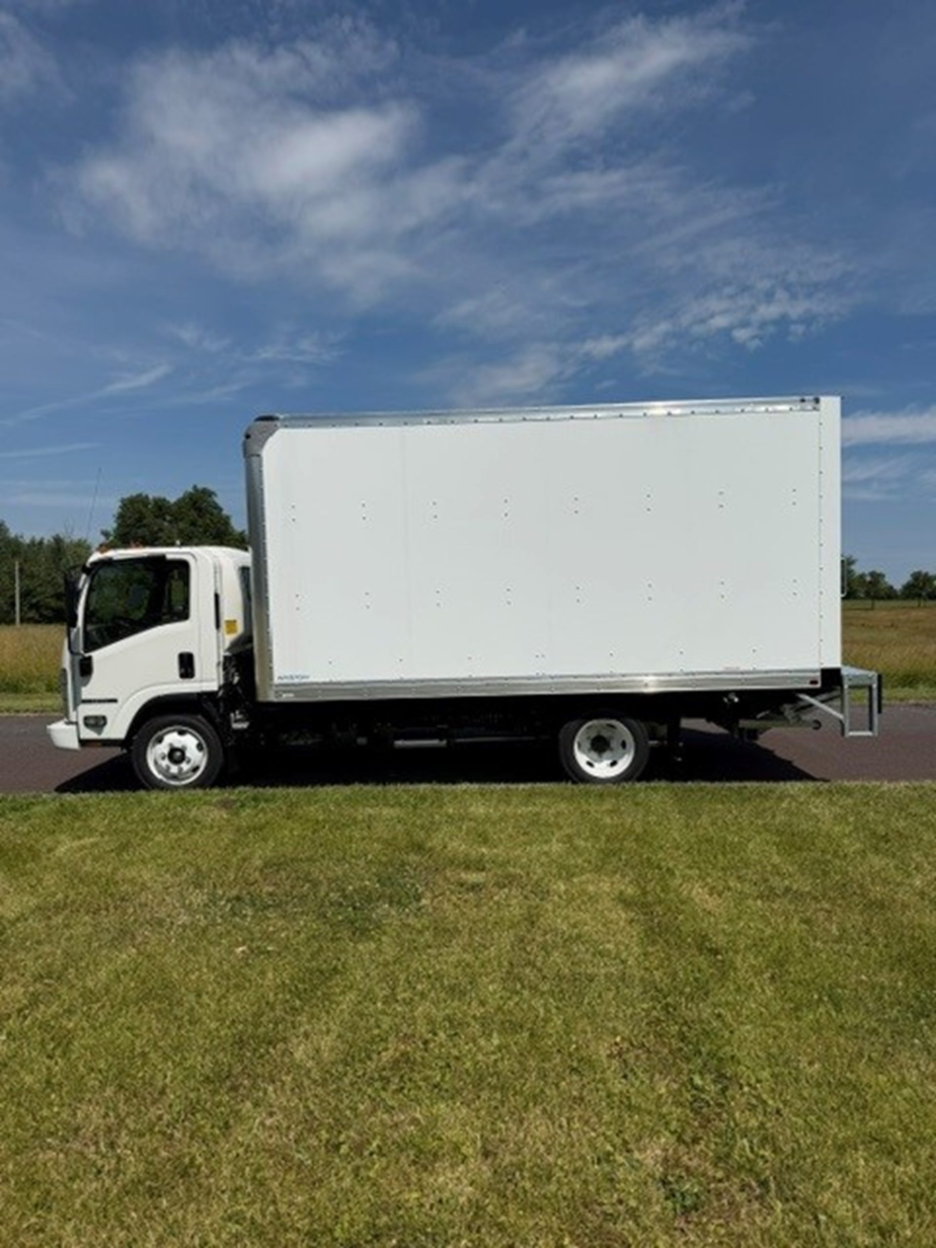 2026 Isuzu NPR GAS HD - image 1 of 6
