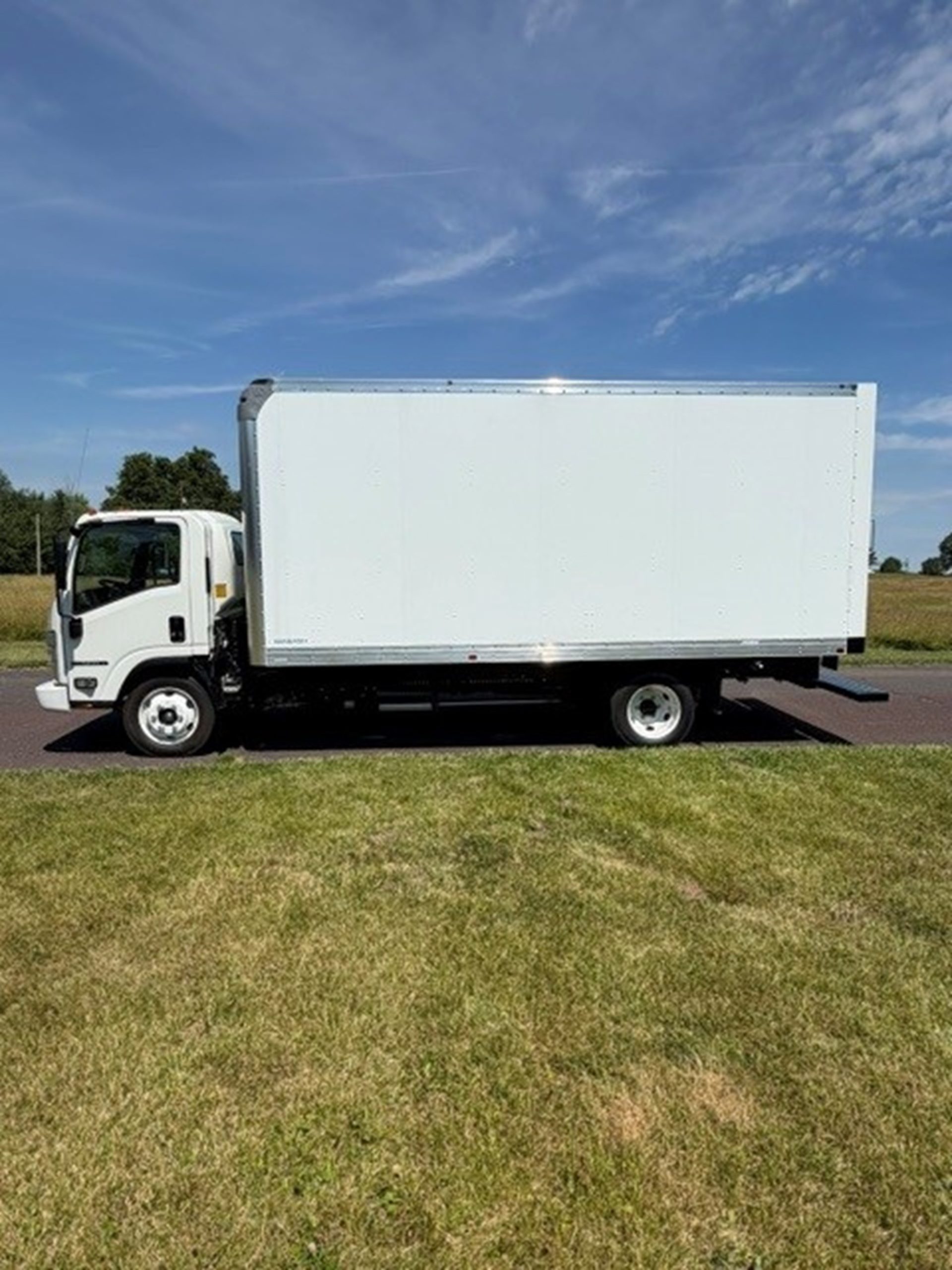 2026 Isuzu NPR GAS HD - image 1 of 5