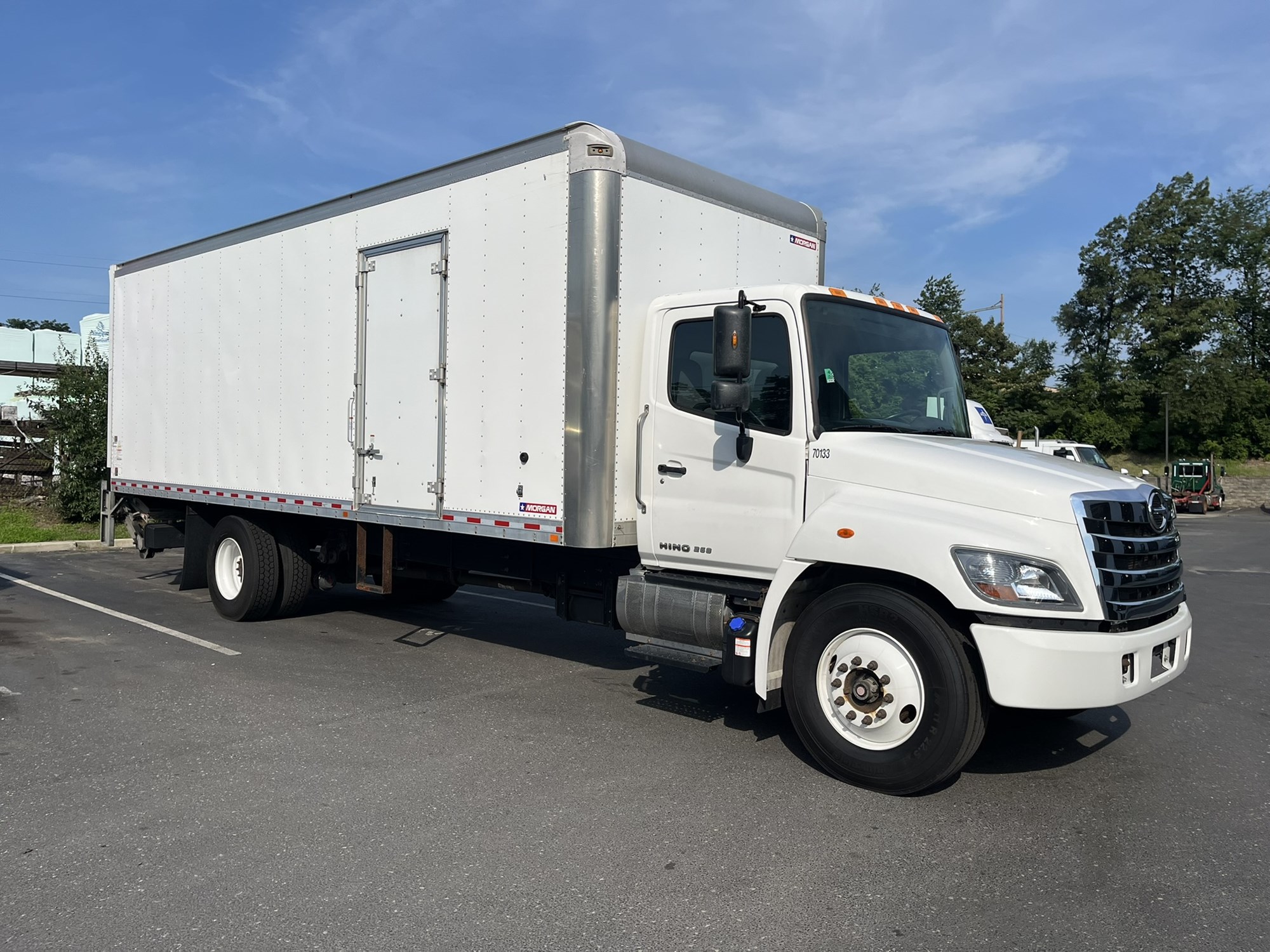 2020 Hino 268 in Pennsauken, NJ — photo 3