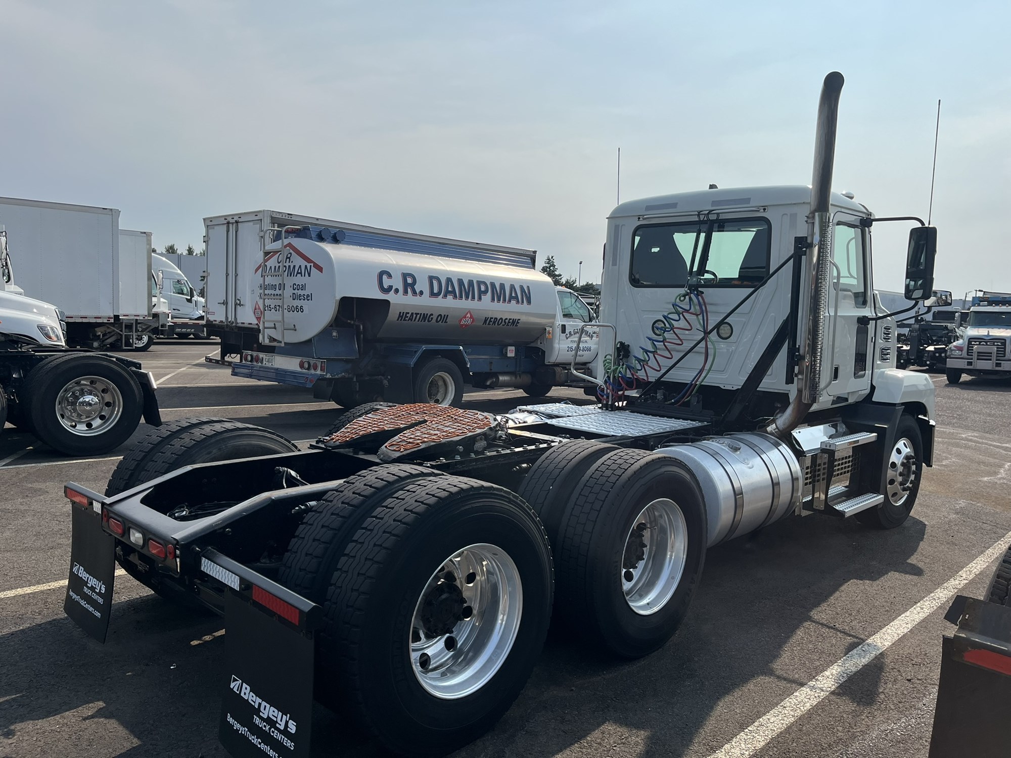 2020 Mack Anthem in Pennsauken, NJ — photo 4