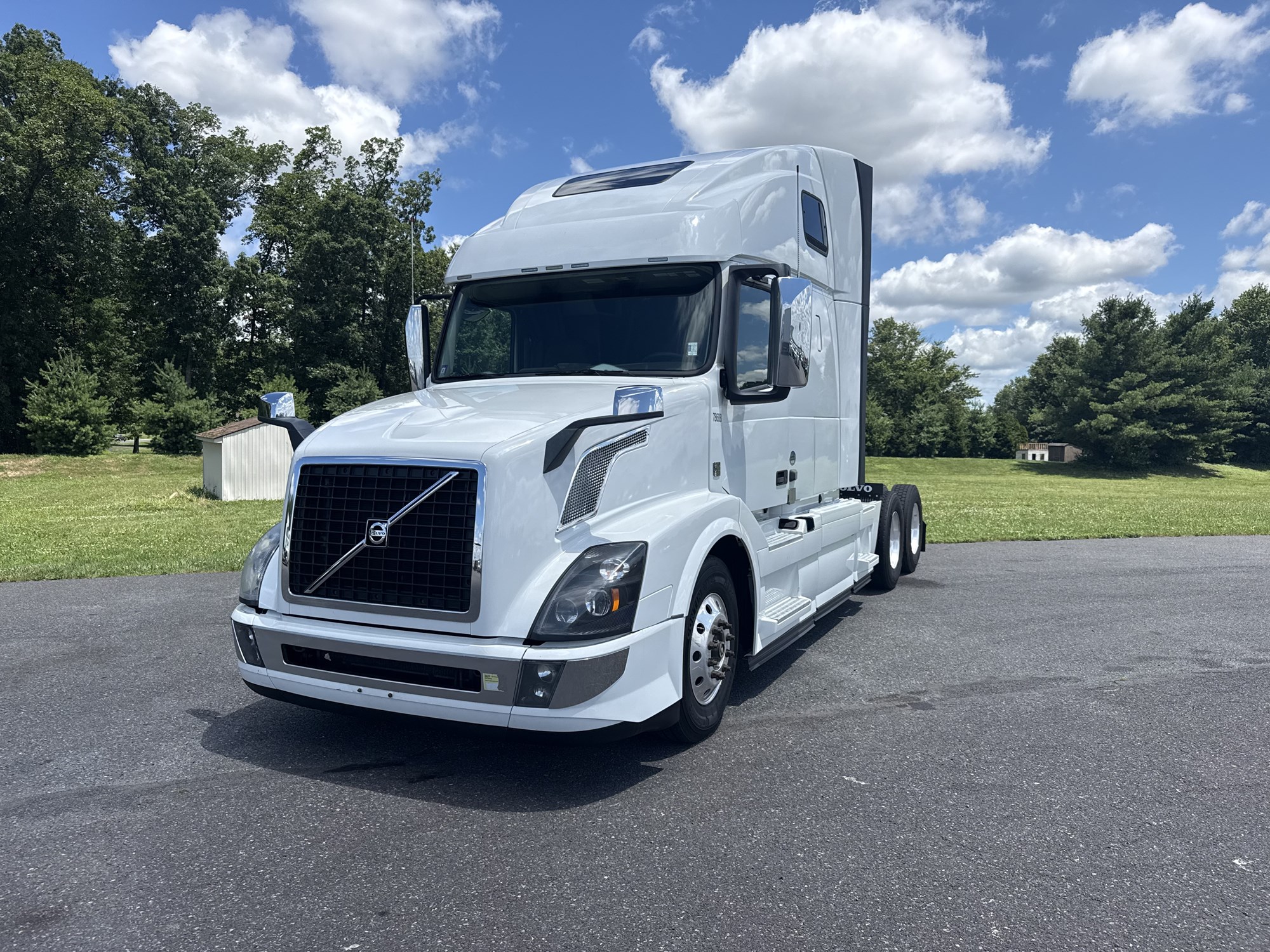 2018 VOLVO VNL64T670 - Bergey's Truck Centers: Medium & Heavy Duty