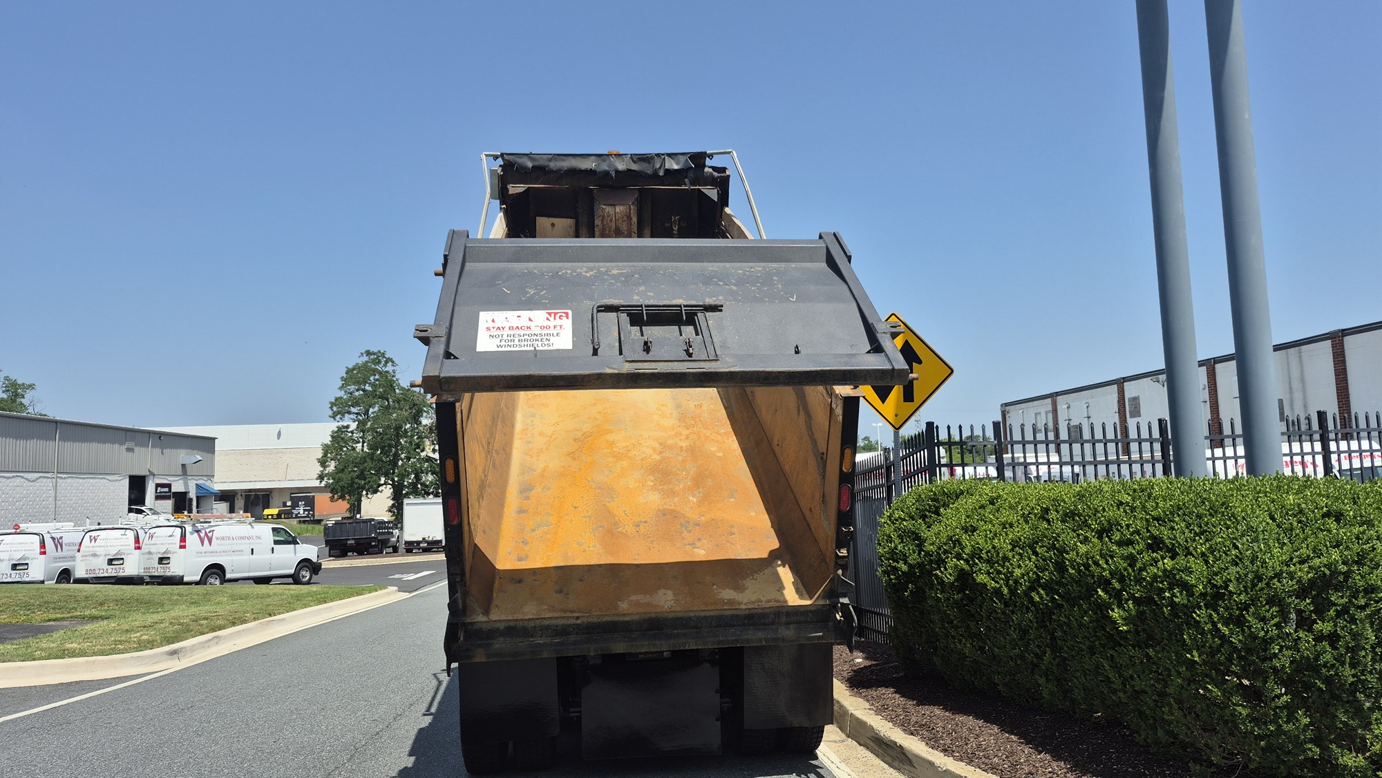 2017 MACK 700 - image 5 of 6