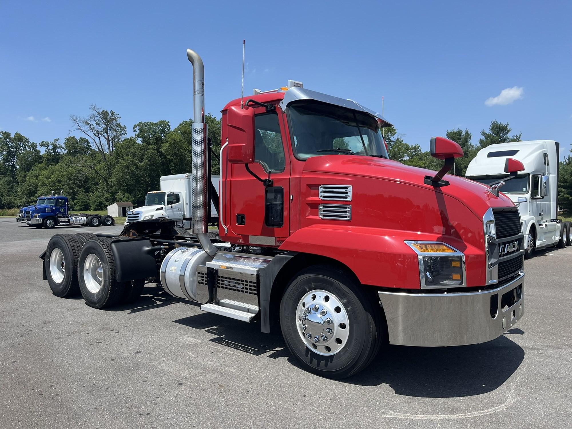 2020 Mack in Souderton, PA — photo 3
