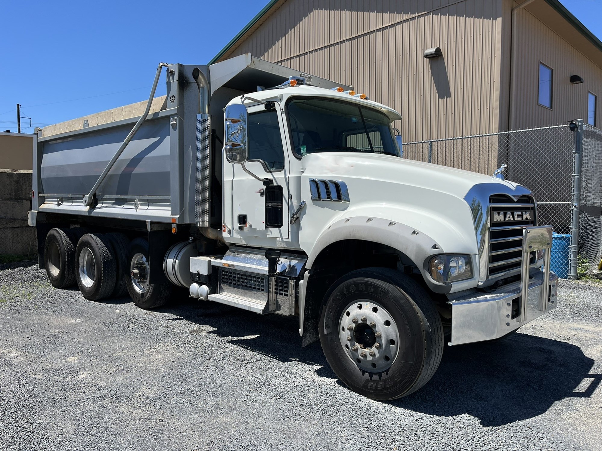 2021 Mack Granite in Conshohocken, PA — photo 2