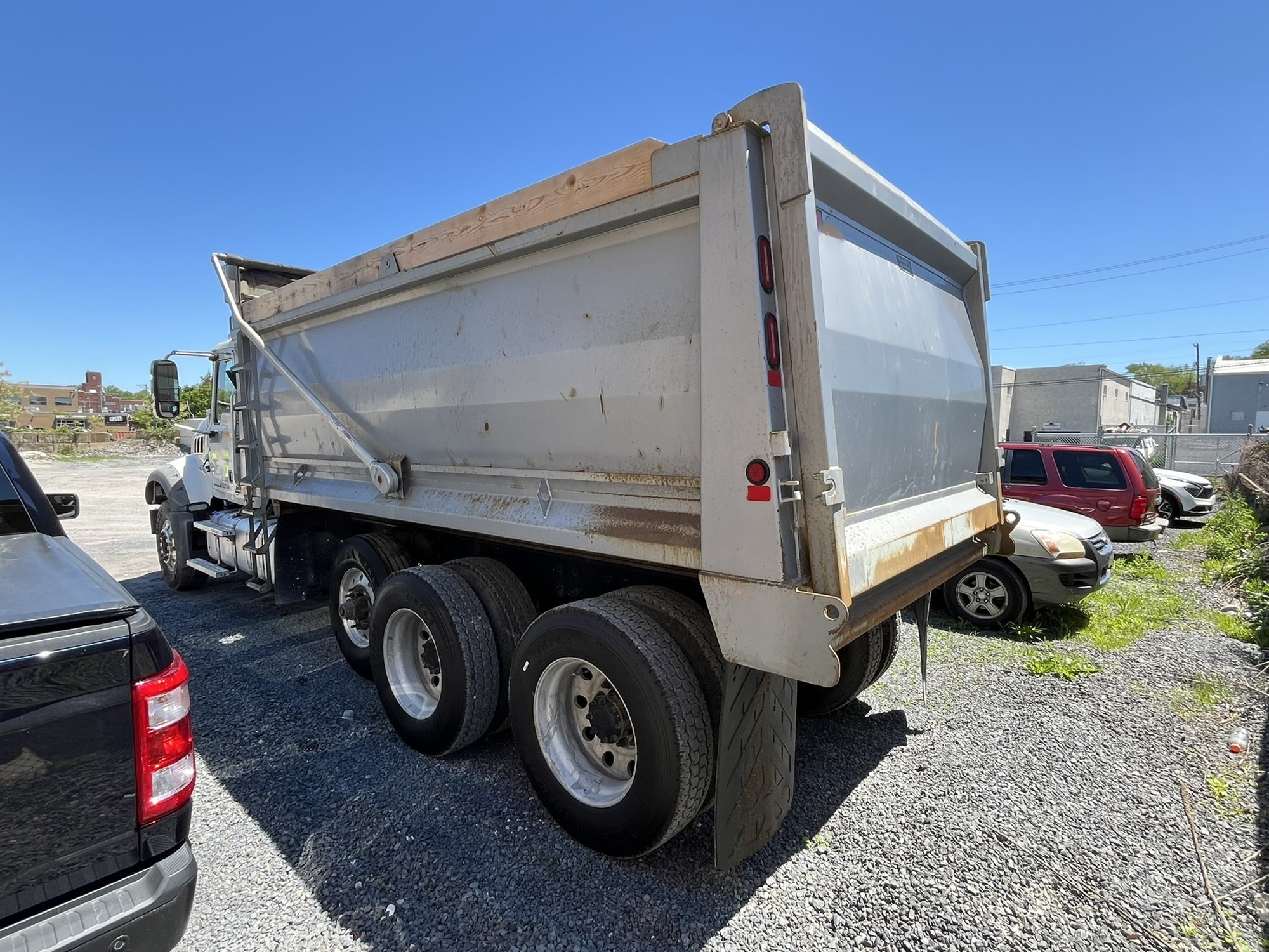 2021 Mack Granite in Conshohocken, PA — photo 4