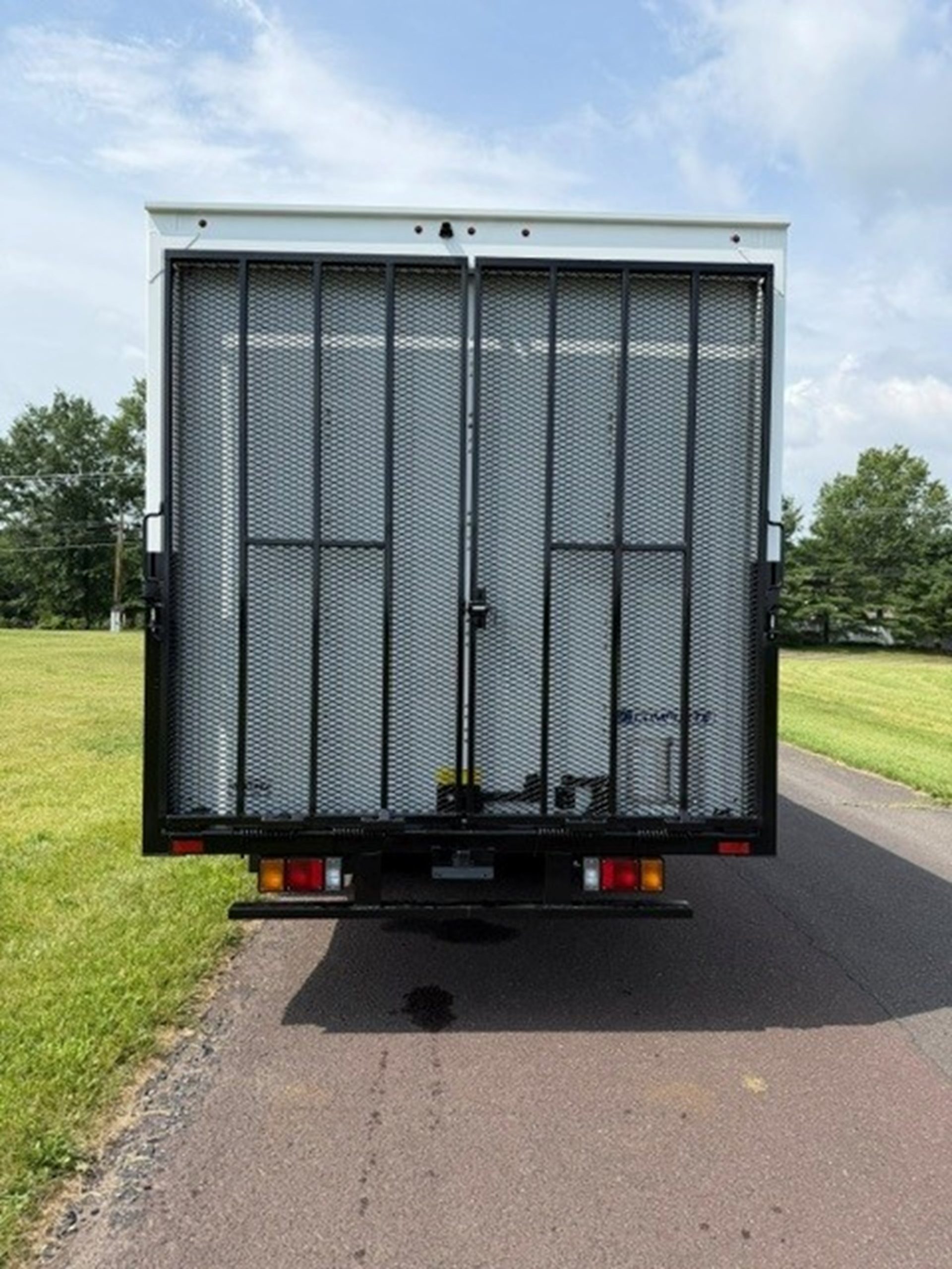 2026 Isuzu in Souderton, PA — photo 2