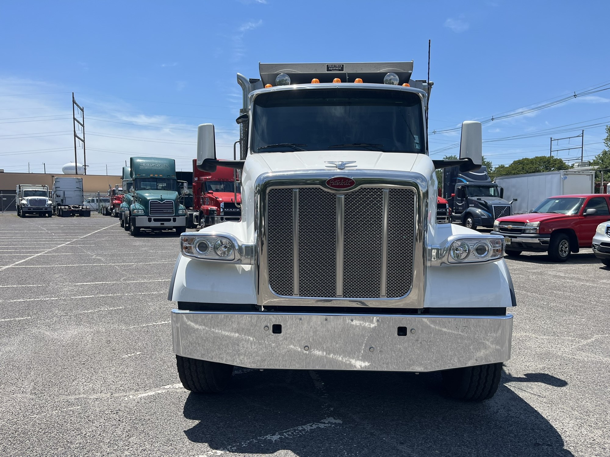2025 Peterbilt in Conshohocken, PA — photo 2