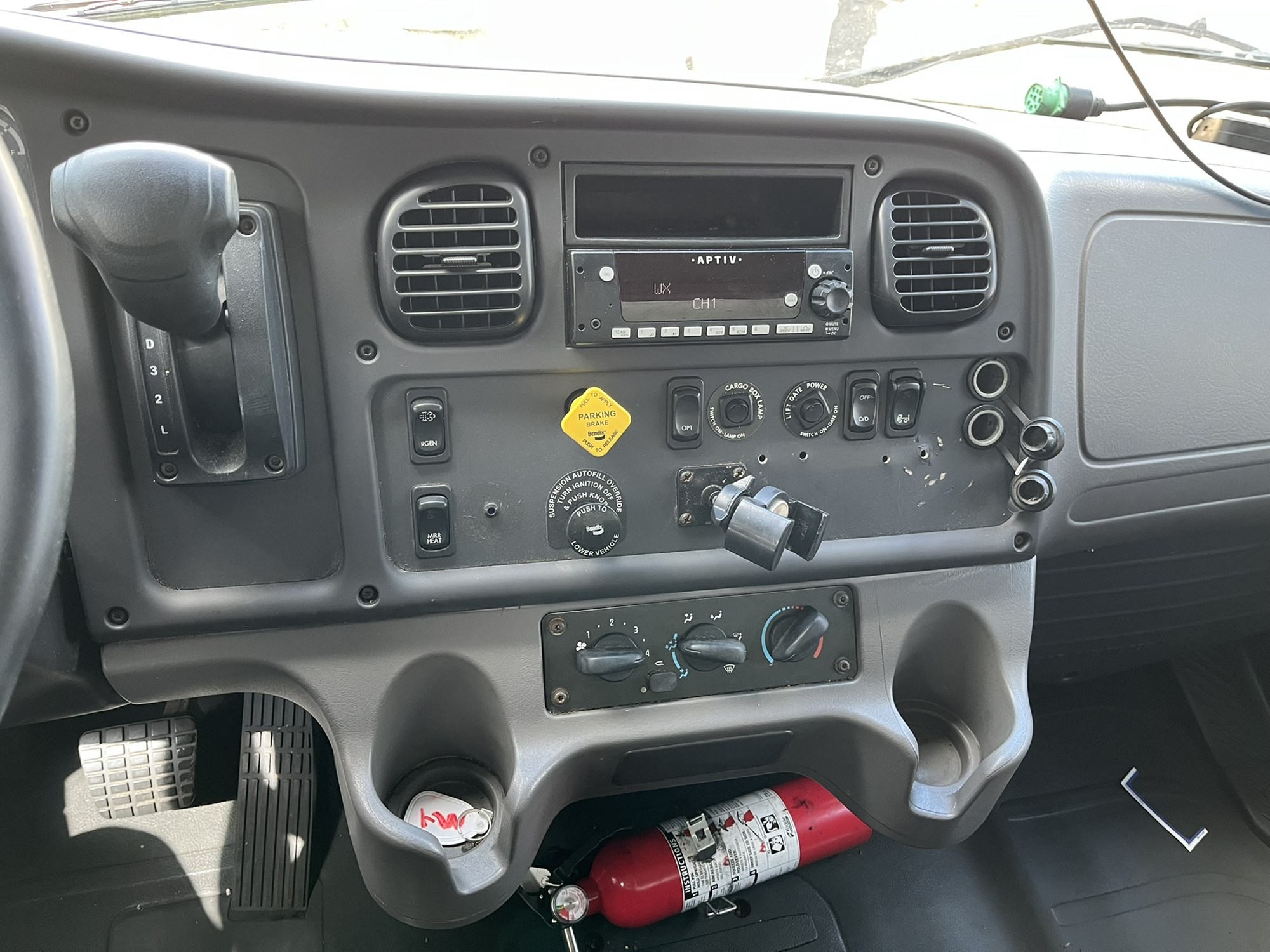 2016 Freightliner eM2 in Pennsauken, NJ — photo 3