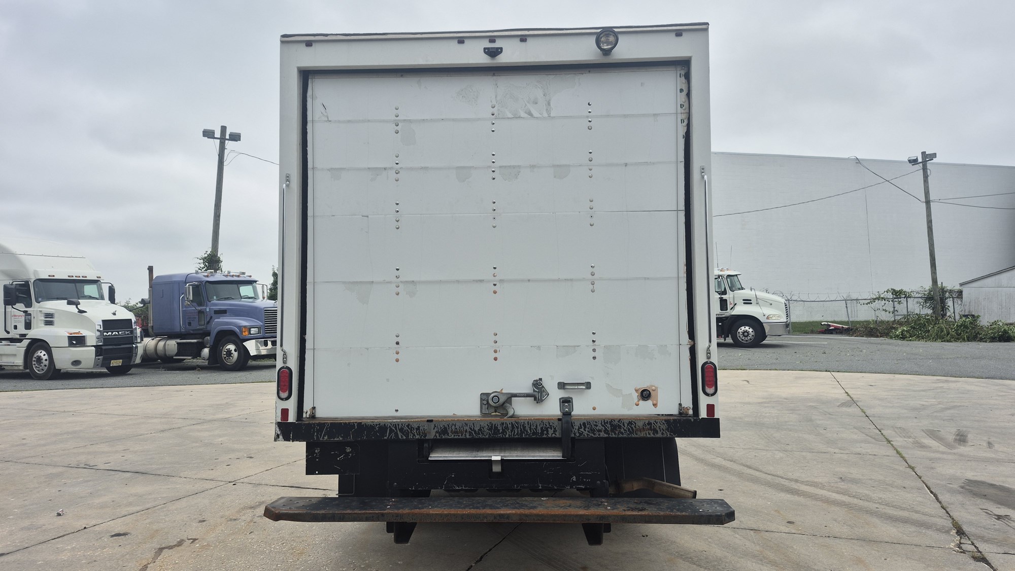 2024 GMC in Pennsauken, NJ — photo 4
