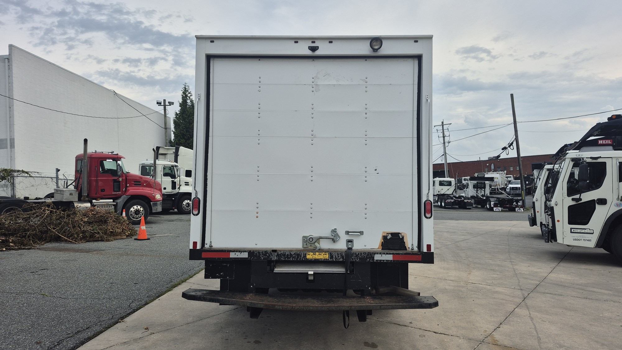2024 GMC in New Castle, DE — photo 4