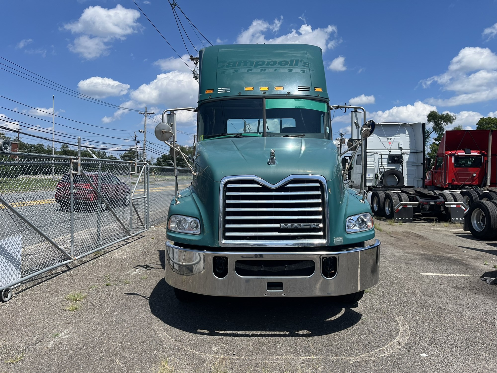 2014 MACK CXU612 2014 MACK CXU612 - image 2 of 6