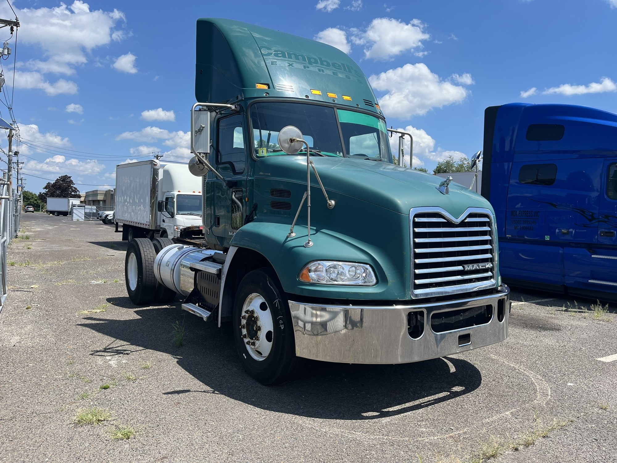 2014 MACK CXU612 2014 MACK CXU612 - image 3 of 6