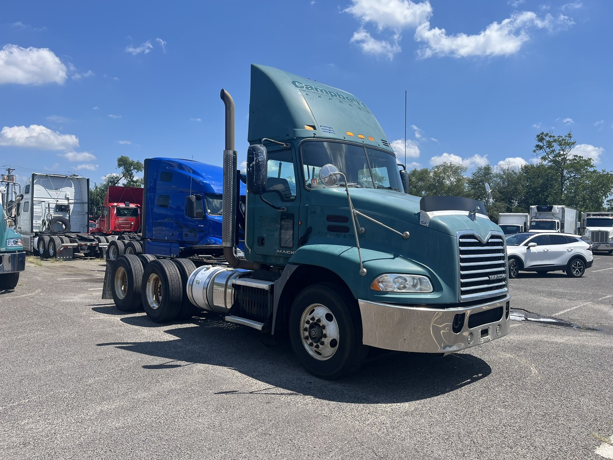 2011 MACK CXN613 2011 MACK CXN613 - image 3 of 6