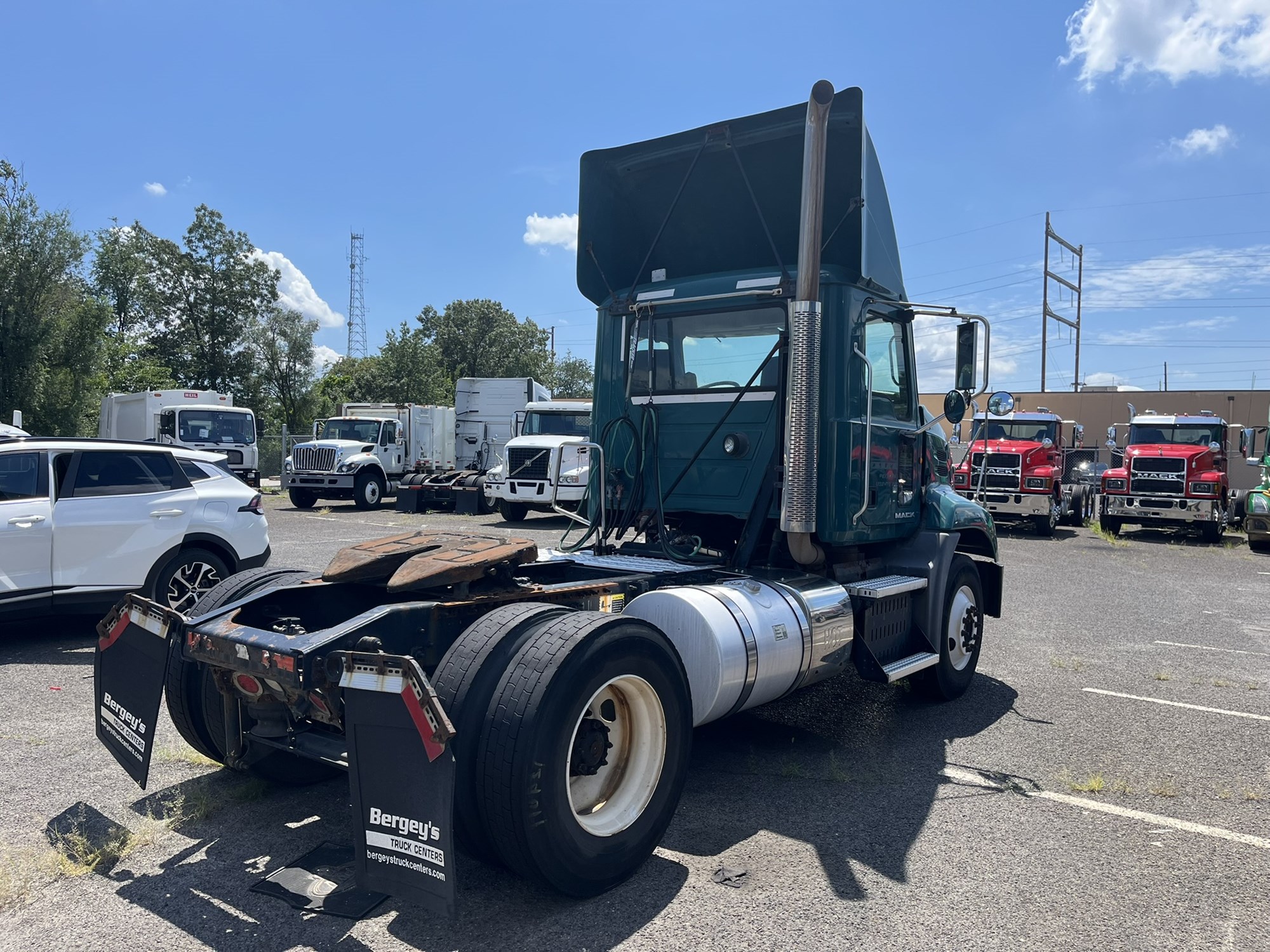 2014 MACK CXU612 2014 MACK CXU612 - image 4 of 6