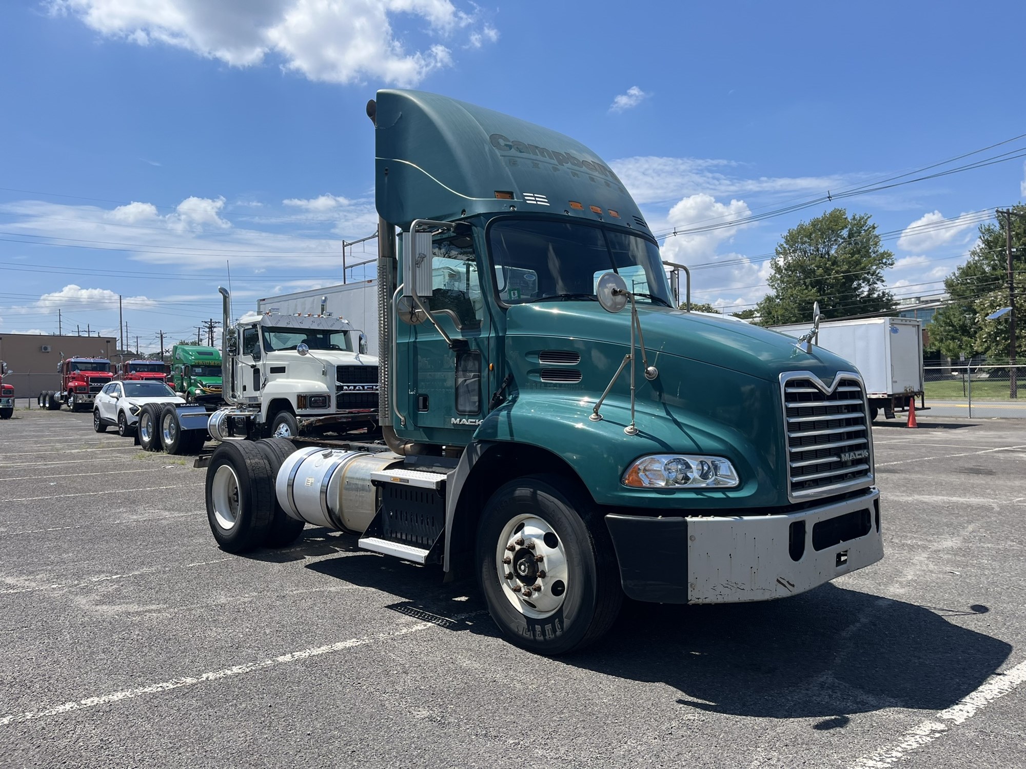 2015 MACK CXU612 2015 MACK CXU612 - image 3 of 6