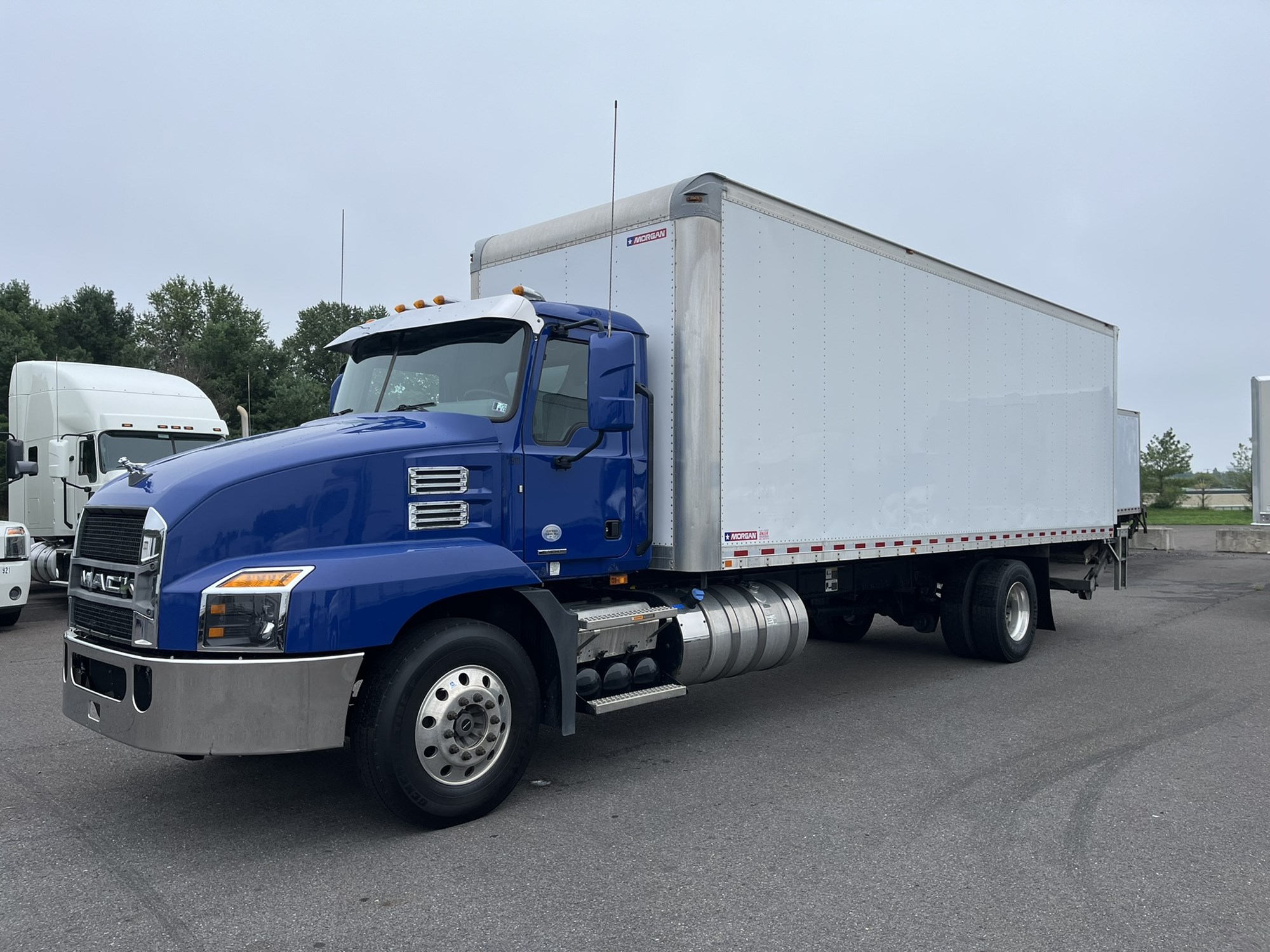 2019 MACK AN42T 2019 MACK AN42T - image 1 of 6